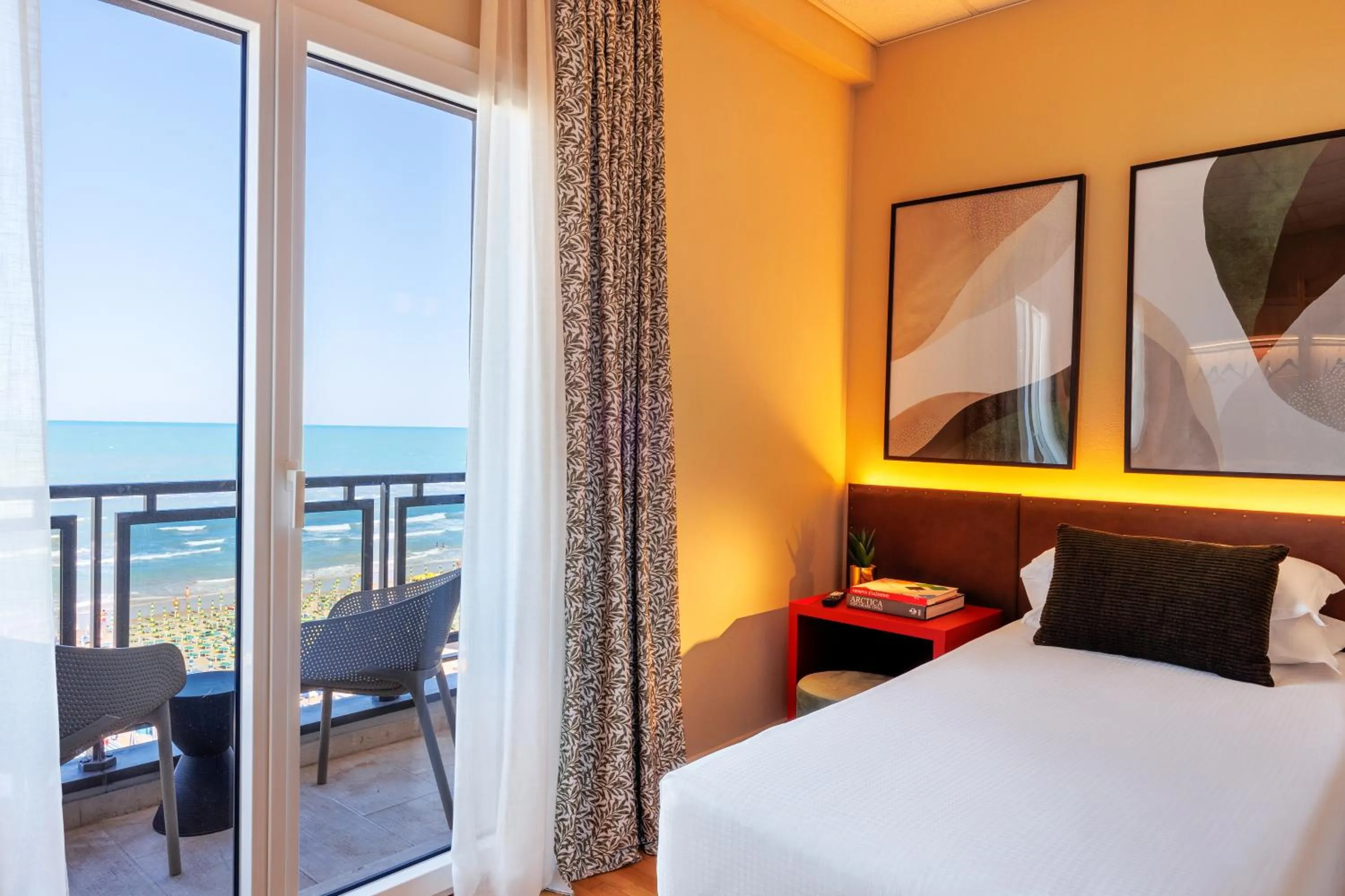 Bedroom, Bed in Charlie in Pesaro