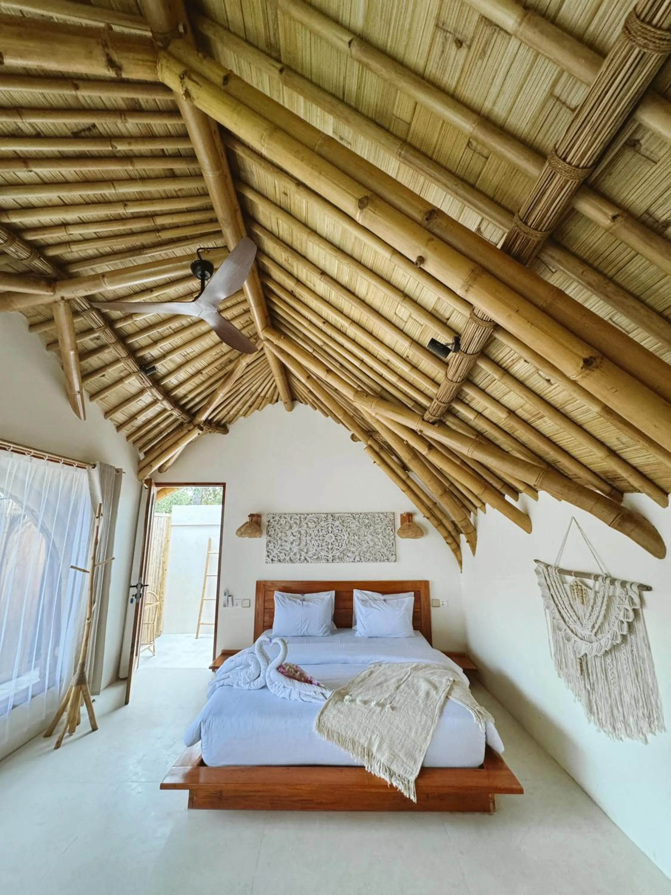 Bed in Tipsea Turtle Gili Air