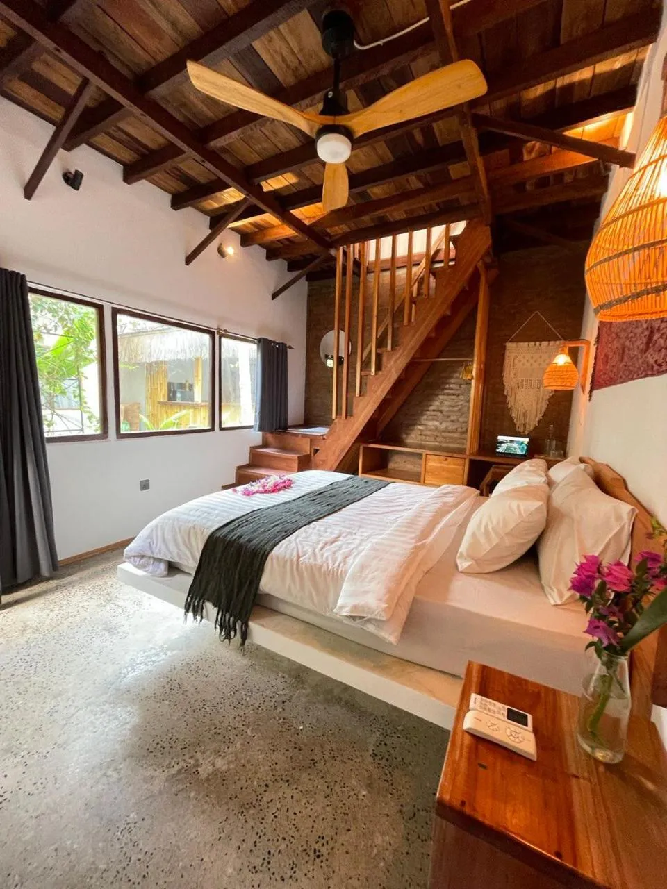 Bed in Tipsea Turtle Gili Air