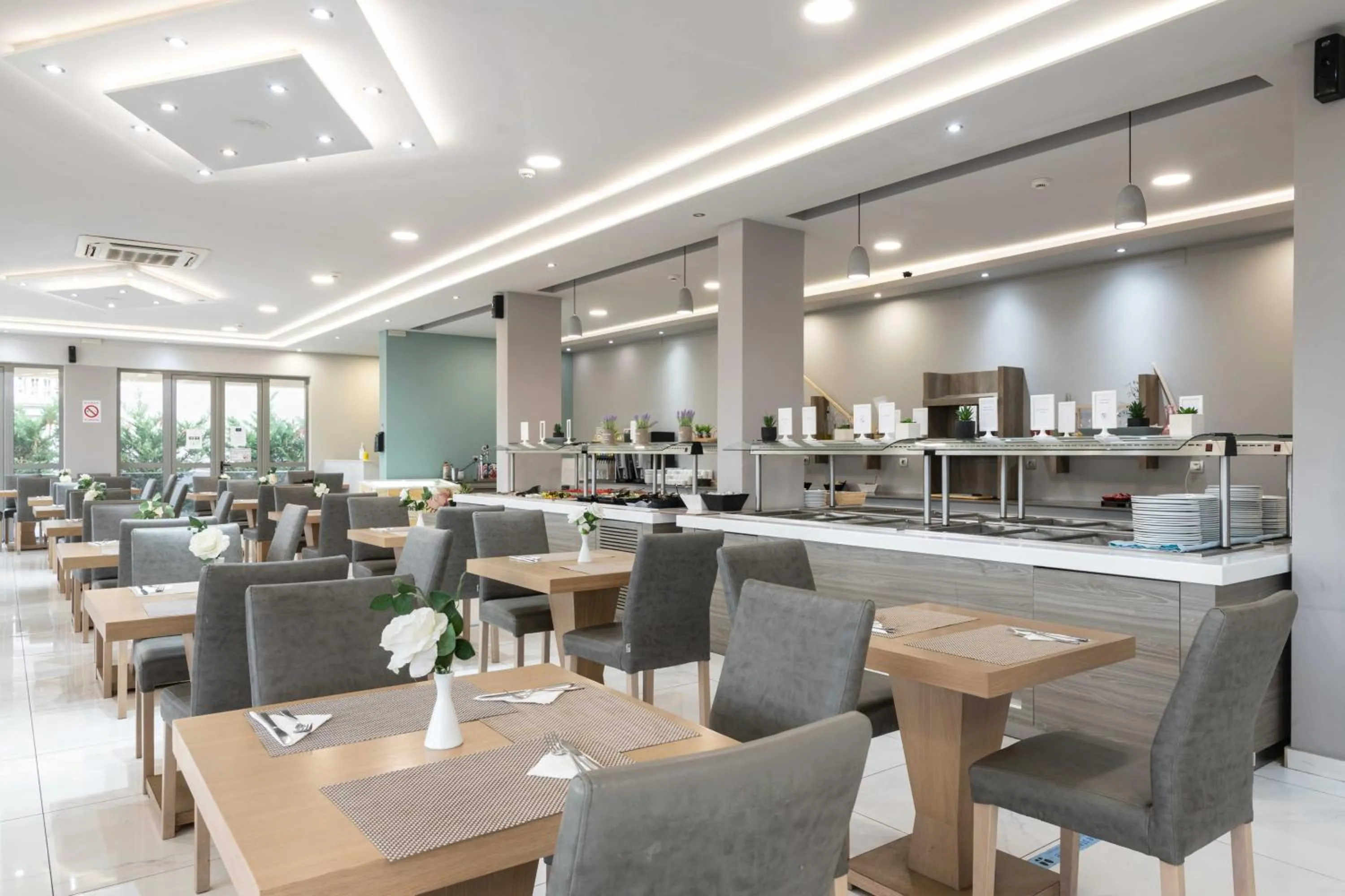 Restaurant/places to eat in Karras Grande Resort