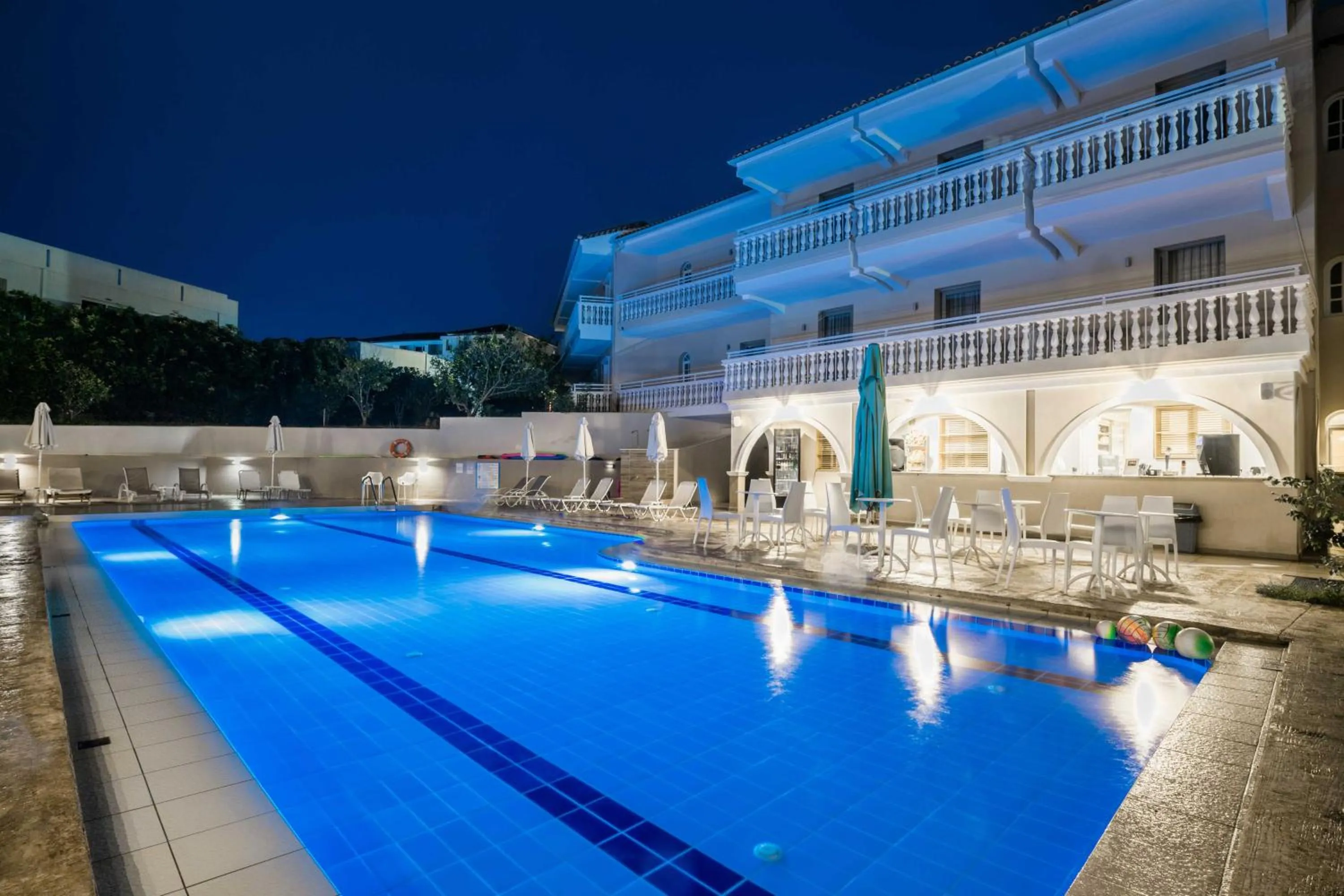 Swimming pool in Karras Grande Resort