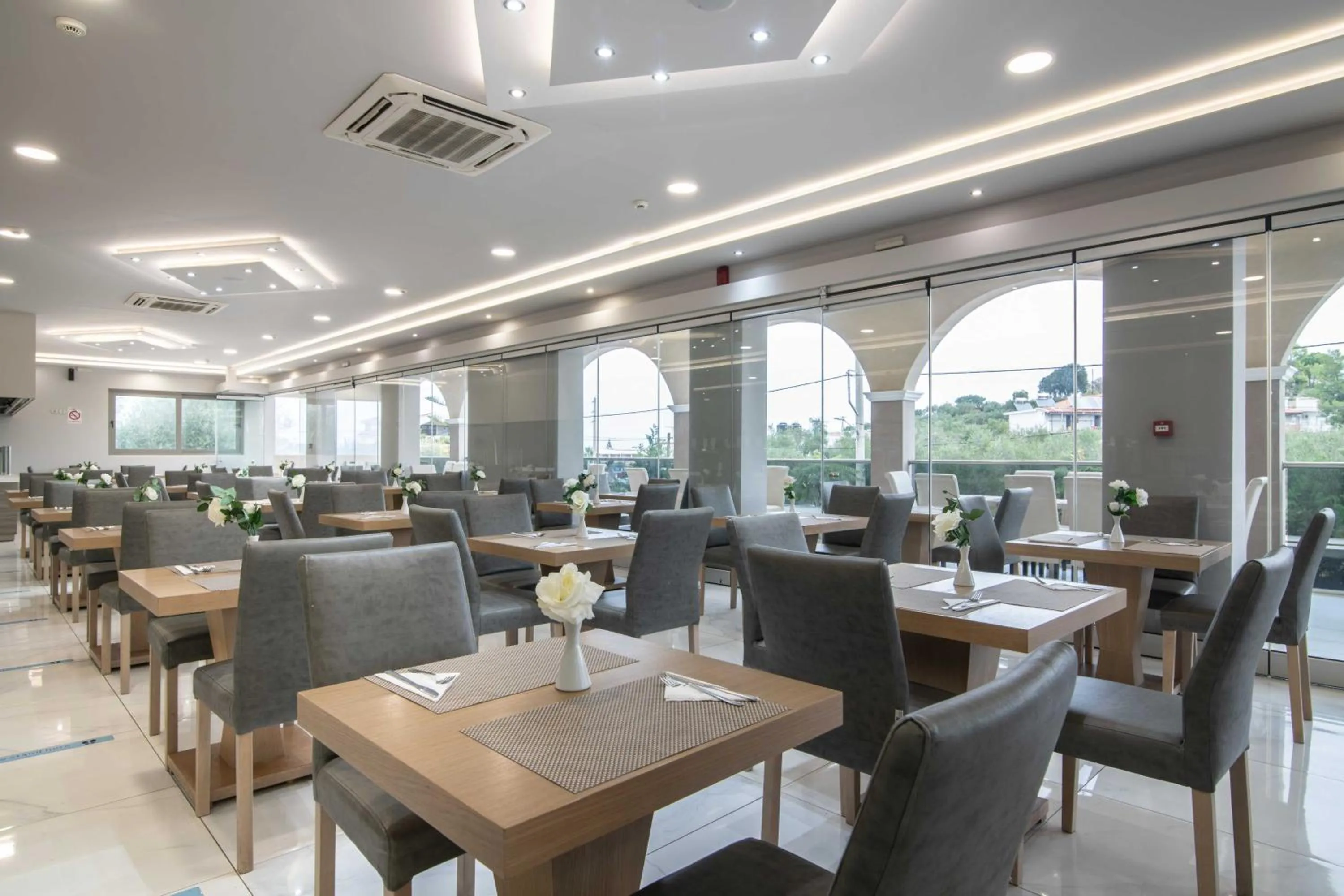 Restaurant/places to eat in Karras Grande Resort