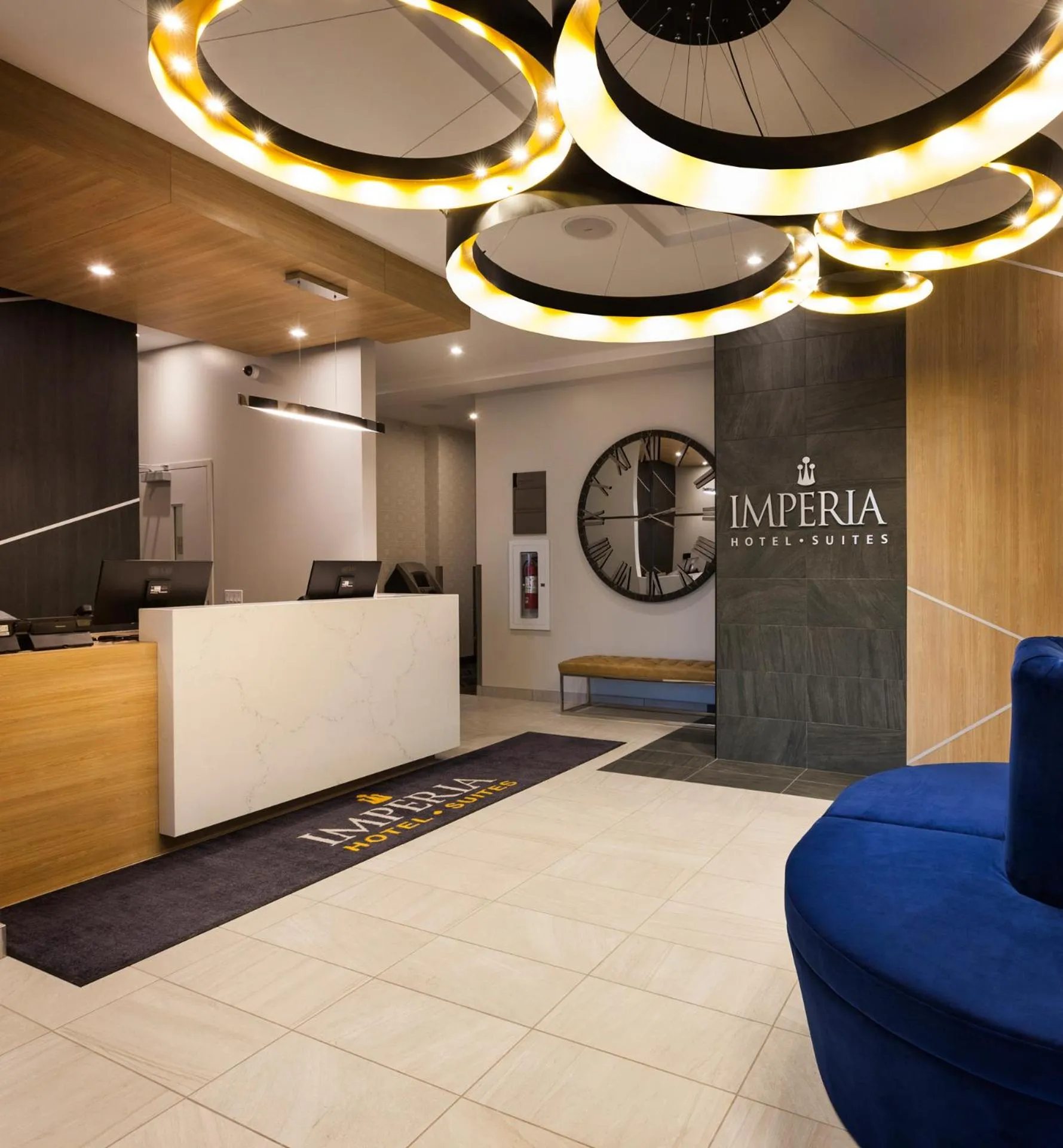 Property logo or sign in Imperia Hôtel et Suites Boucherville