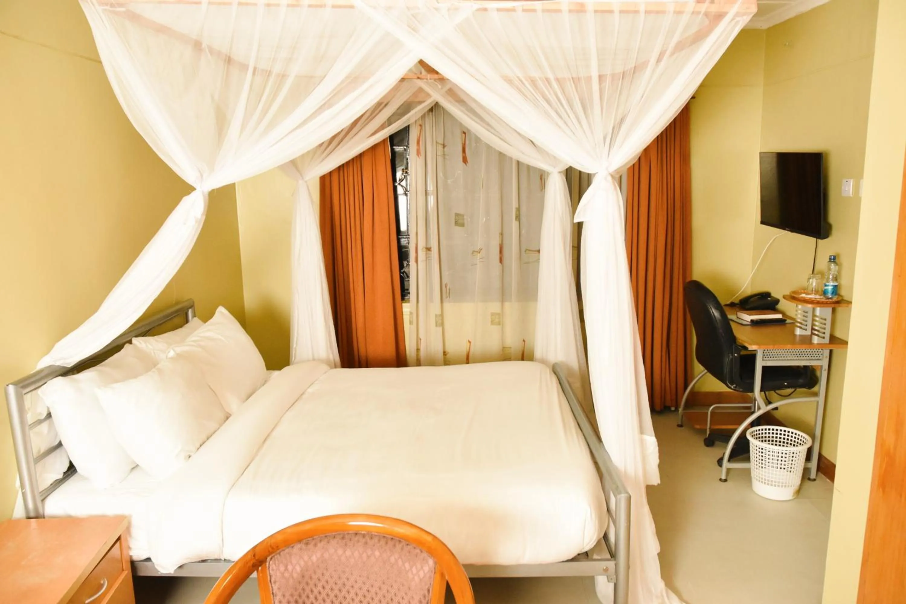 Bedroom in Wagon Wheel Hotel Eldoret