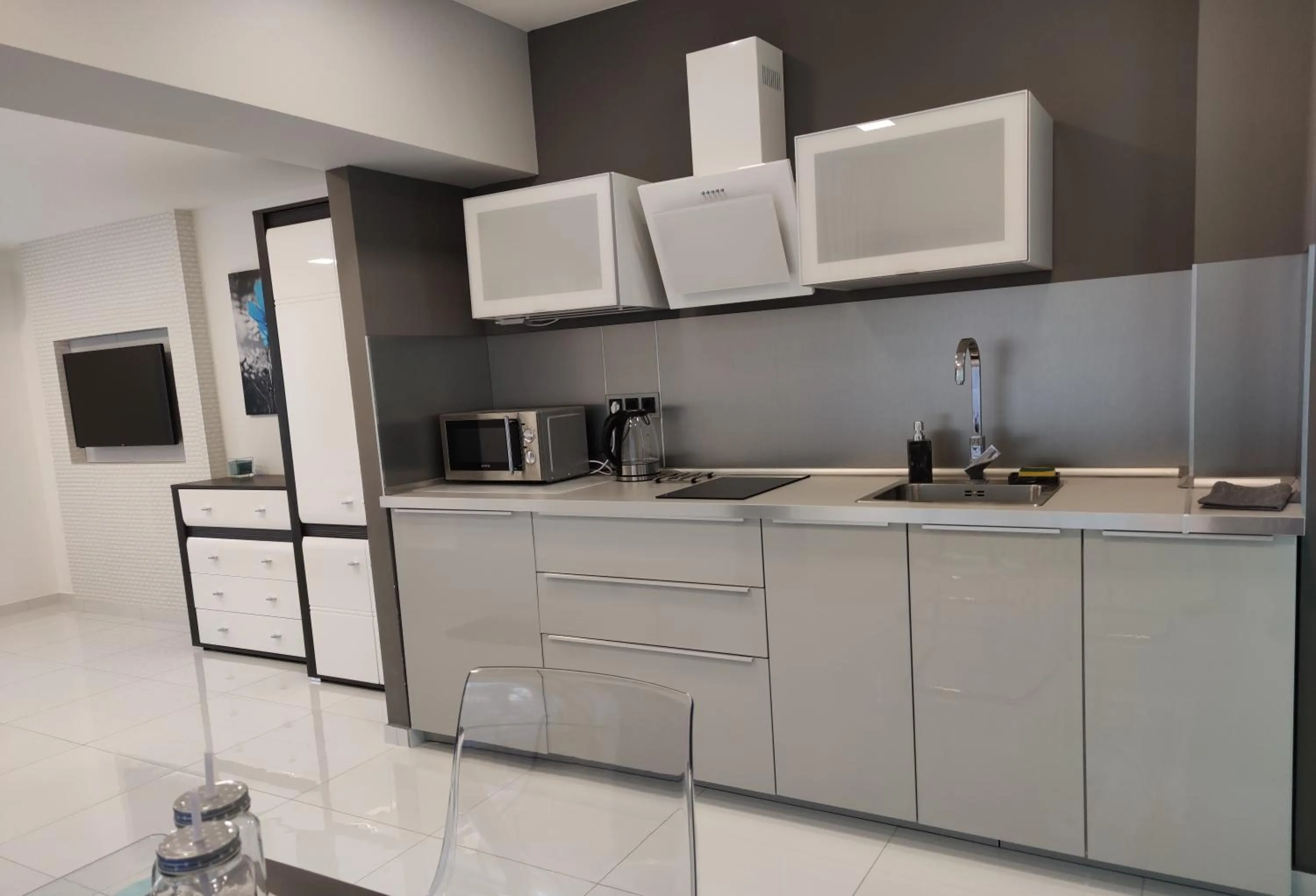 AQUA SOLAR APARTMANHÁZ