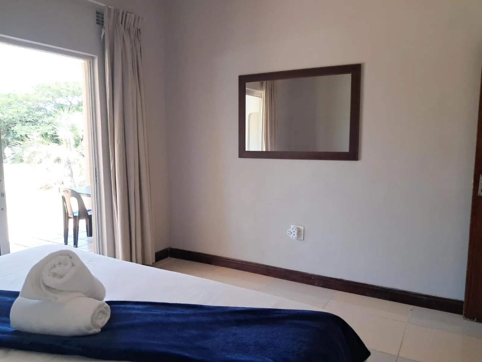 Bed in SeaXplore Lodge & Dive Center