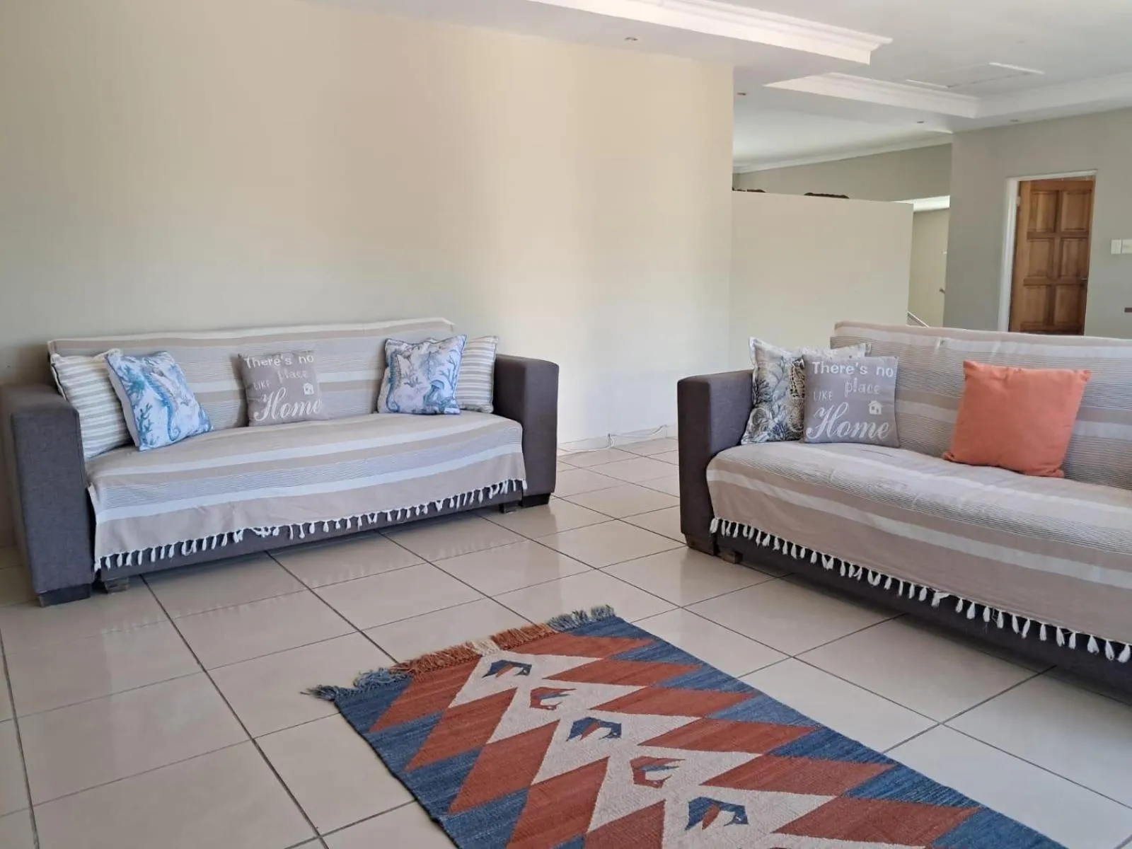 Living room in SeaXplore Lodge & Dive Center