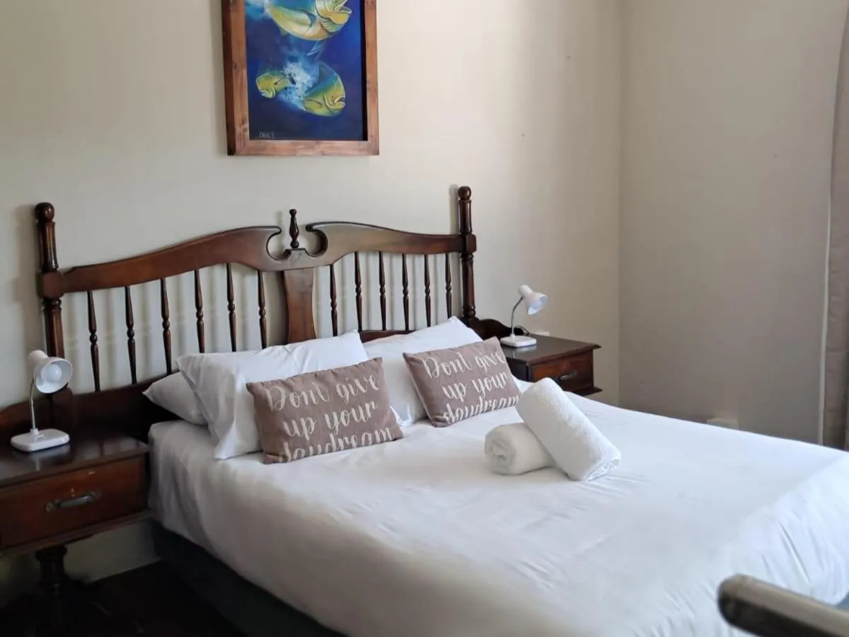 Decorative detail, Bed in SeaXplore Lodge & Dive Center