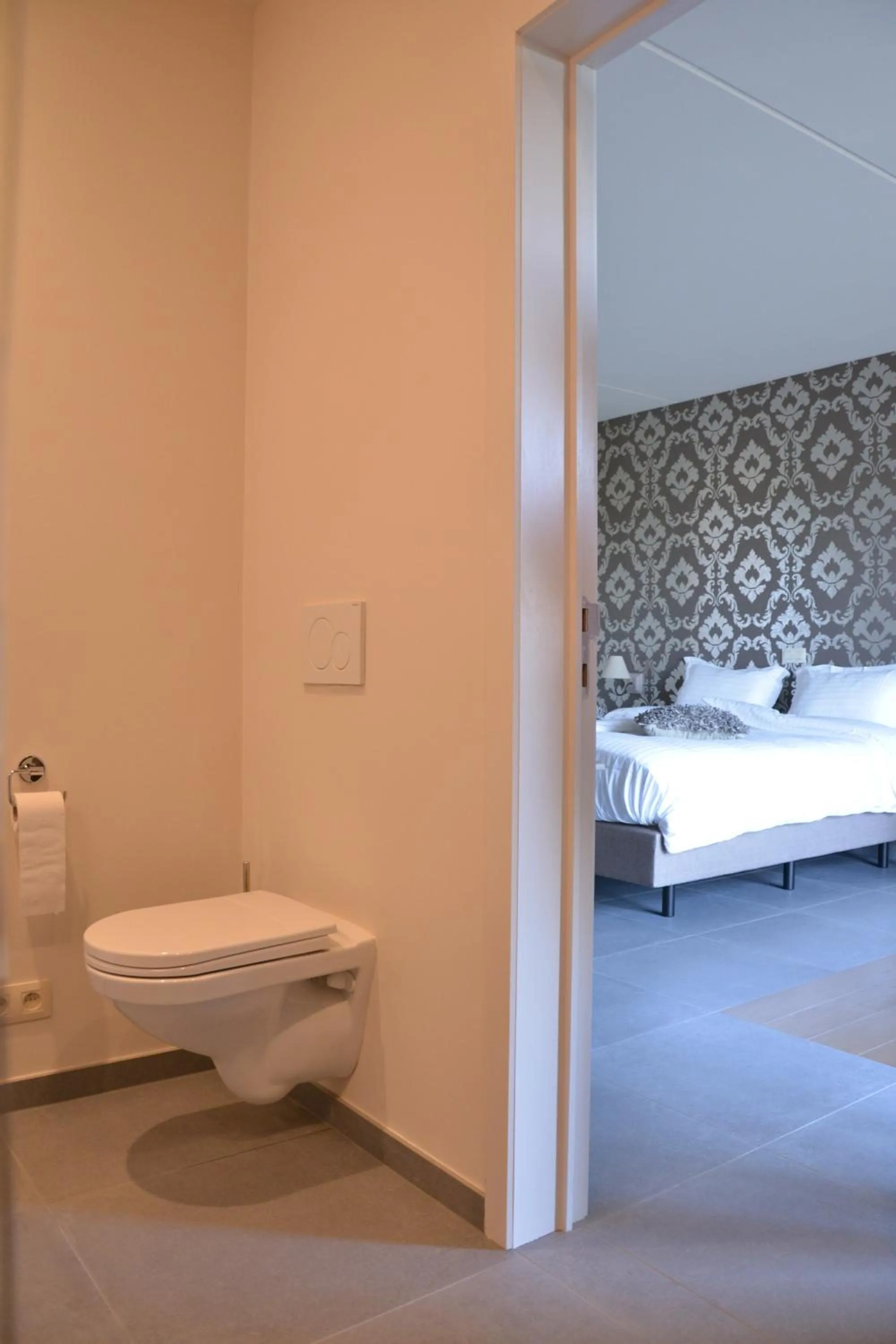 Bathroom, Bed in B&B Nieuwhof