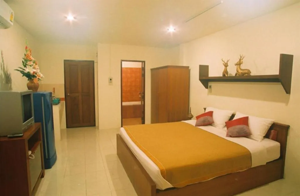 Bedroom, Bed in Bautong Lodge