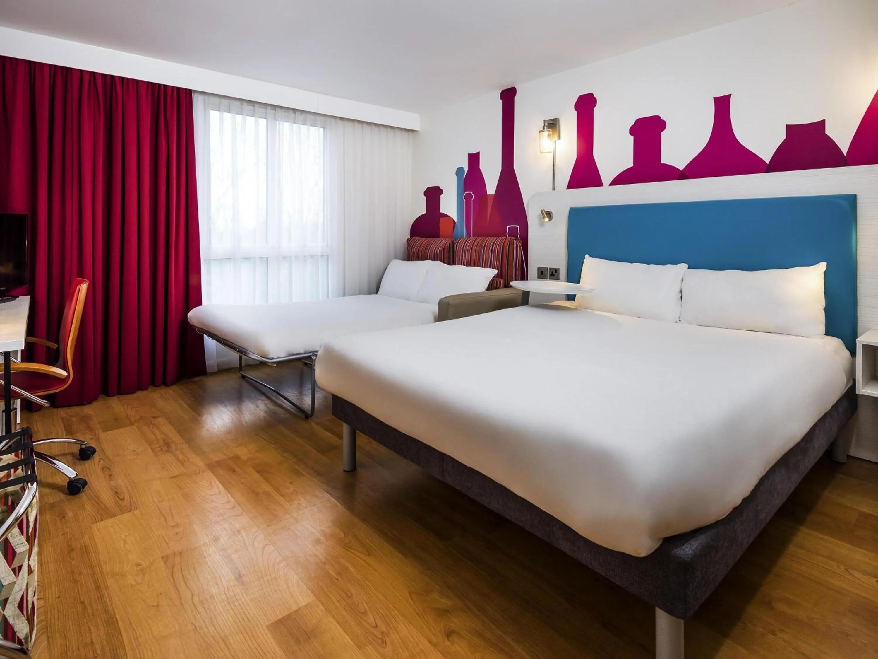 Bedroom, Bed in ibis Styles Barnsley