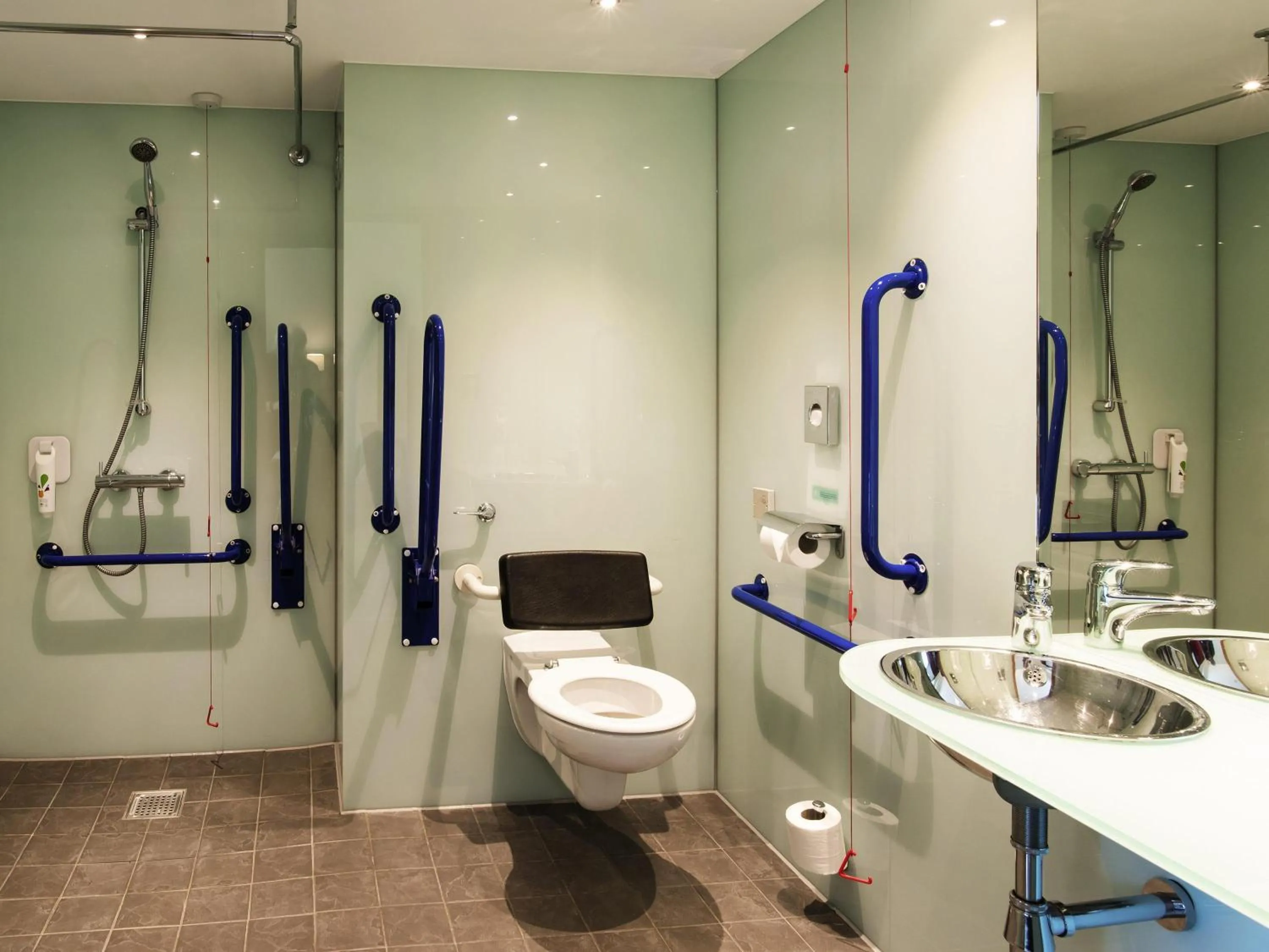 Bedroom in ibis Styles Barnsley