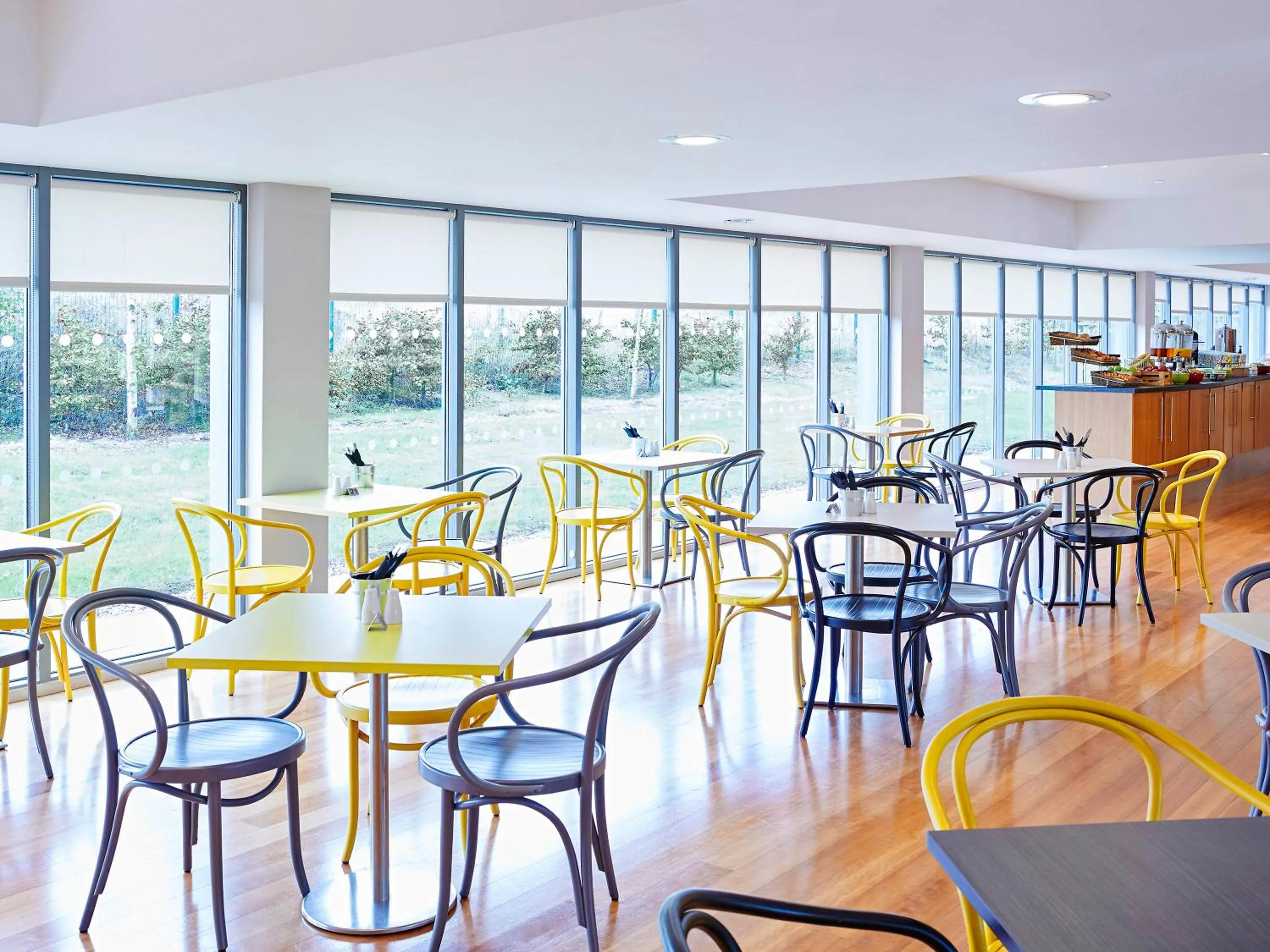 Restaurant/places to eat in ibis Styles Barnsley