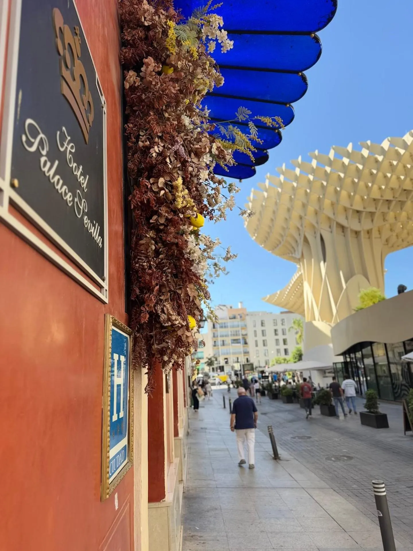 Property building in Hotel Palace Sevilla