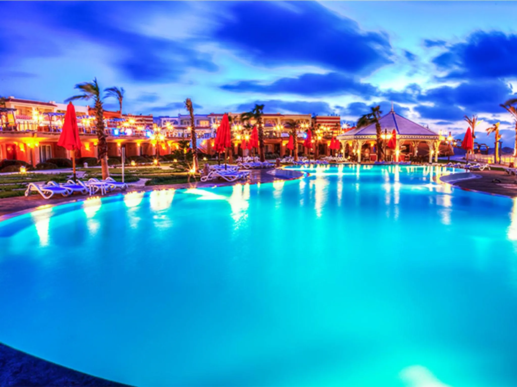 Swimming pool in Porto Matrouh Beach Resort