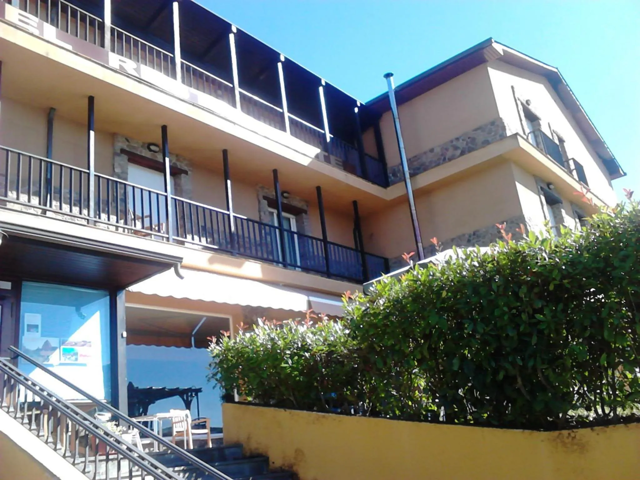 Facade/entrance in Hotel Medulio