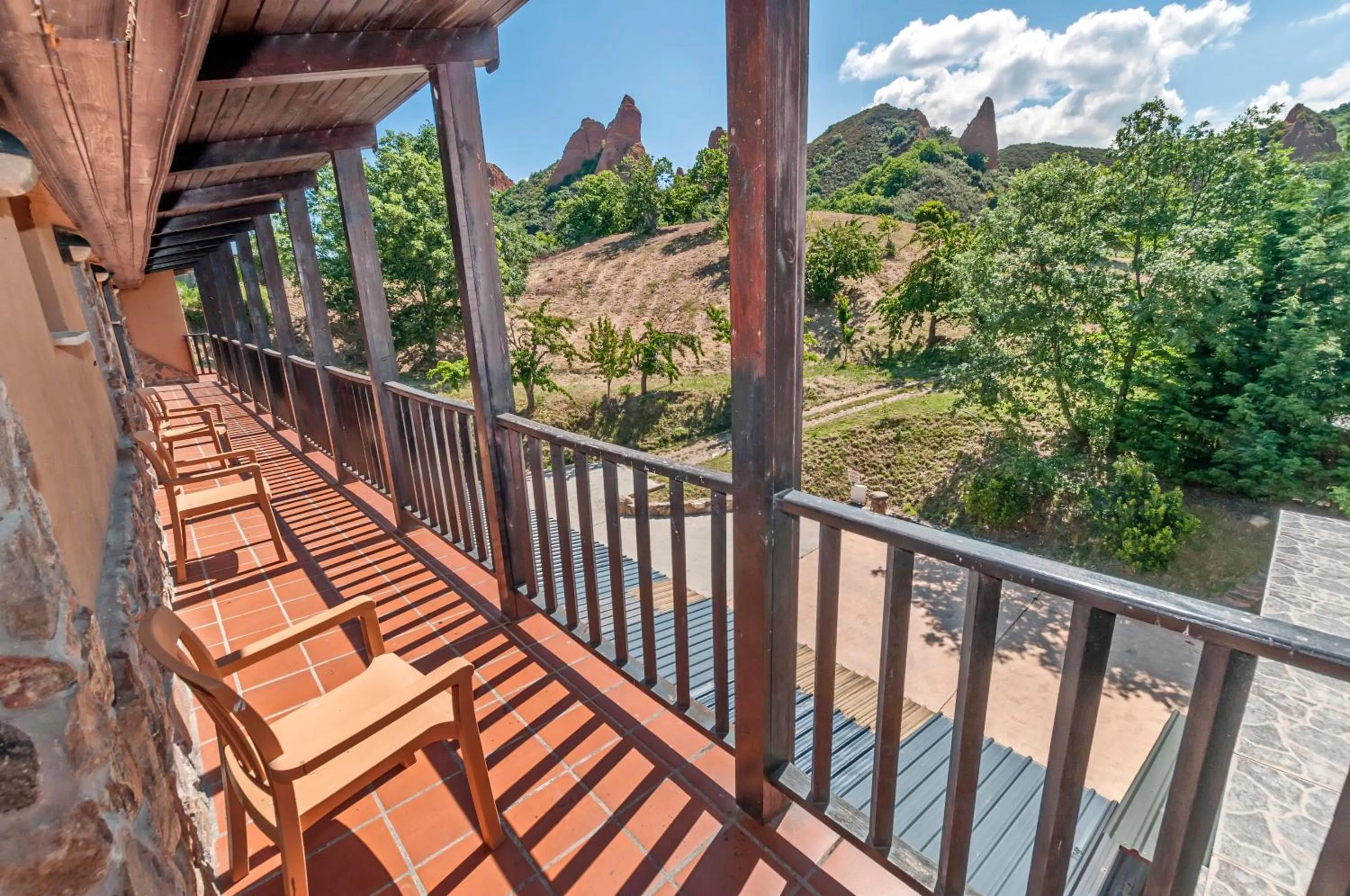 Facade/entrance in Hotel Medulio