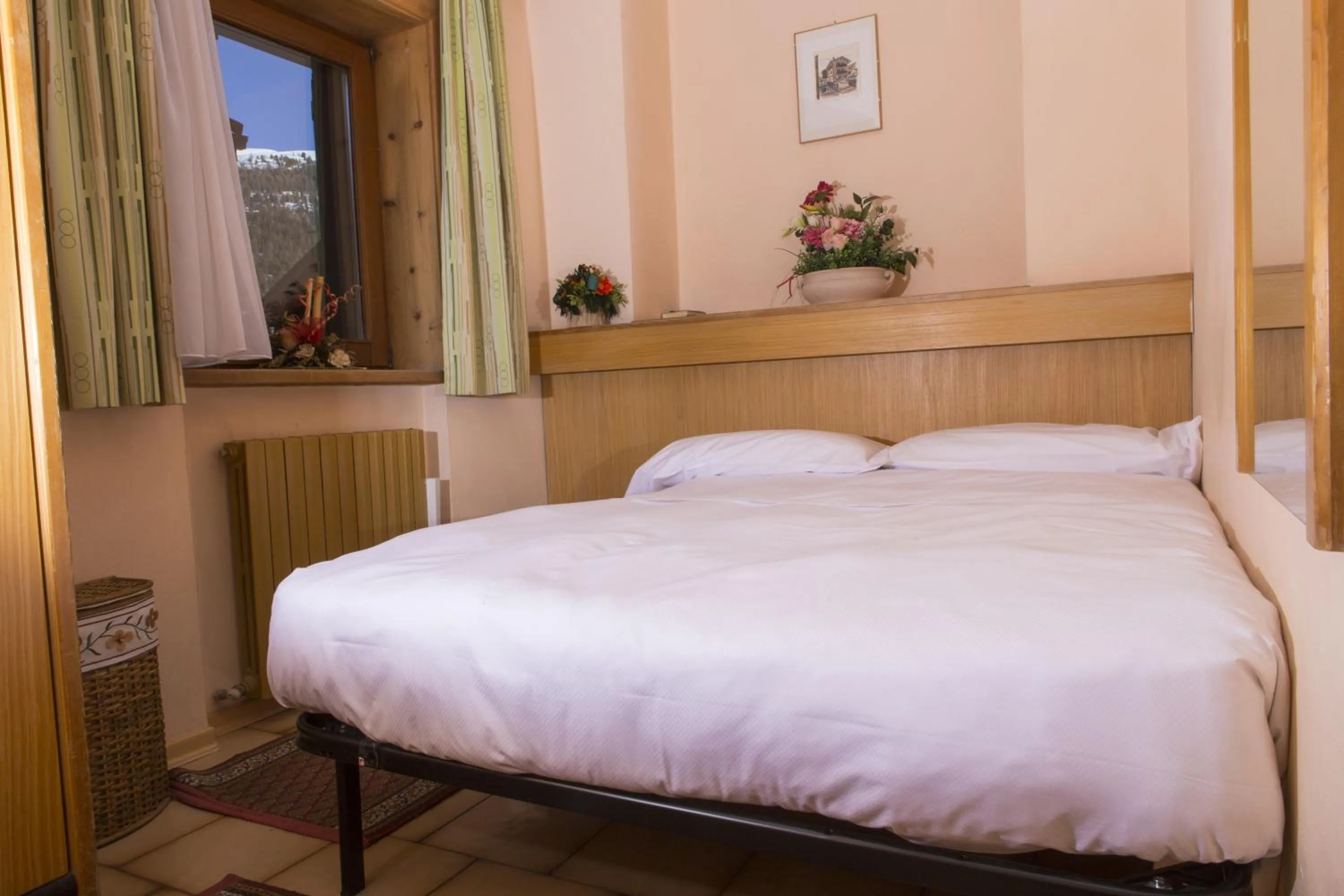 Photo of the whole room, Bed in Hotel La Baita