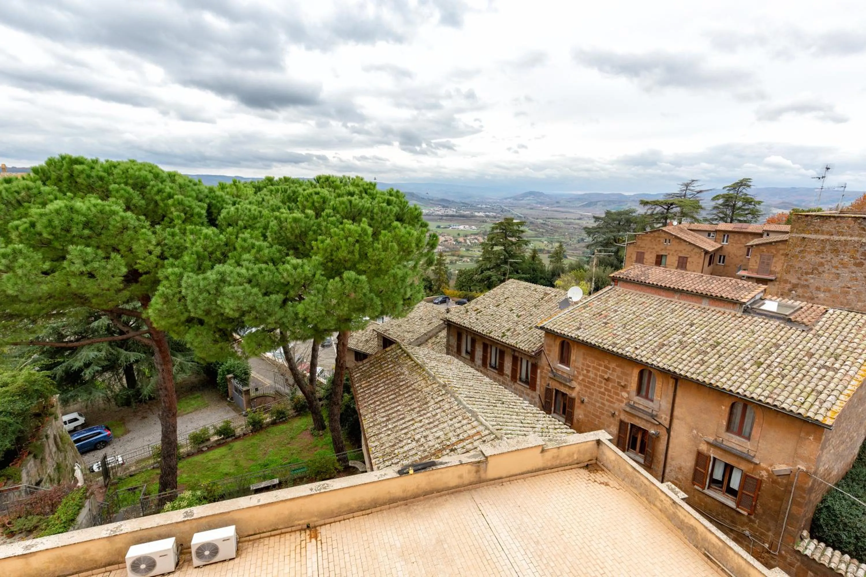 Property building in Istituto SS Salvatore