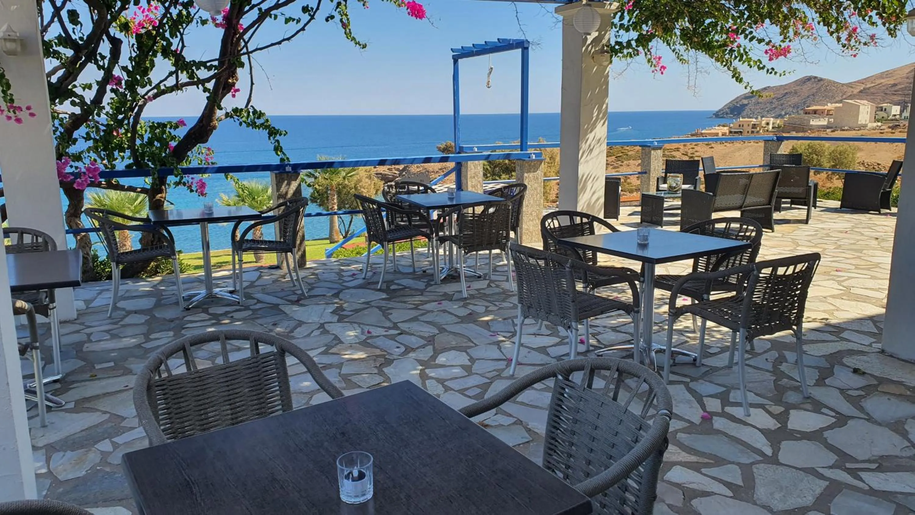 Restaurant/places to eat in Stella Beach Hotel