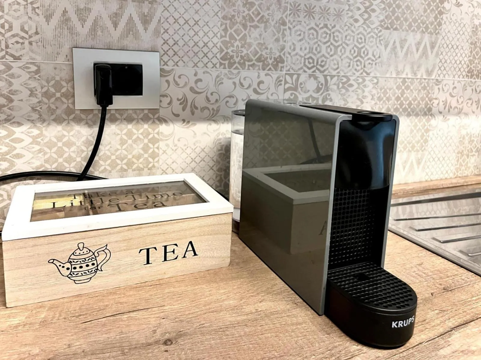 Coffee/tea facilities in Cape House