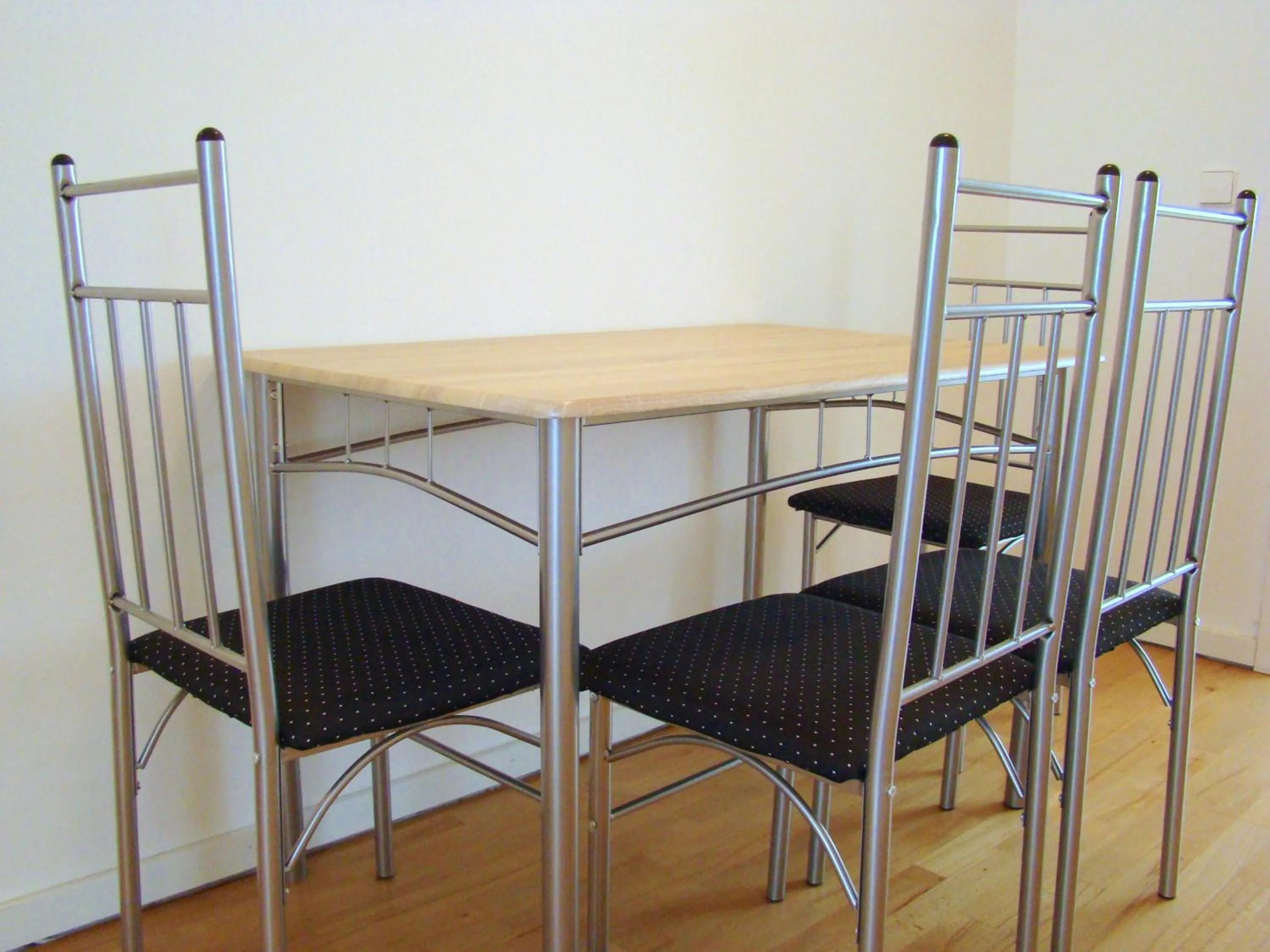 Dining area in BNB Potsdamer Platz - Rooms & Apartments