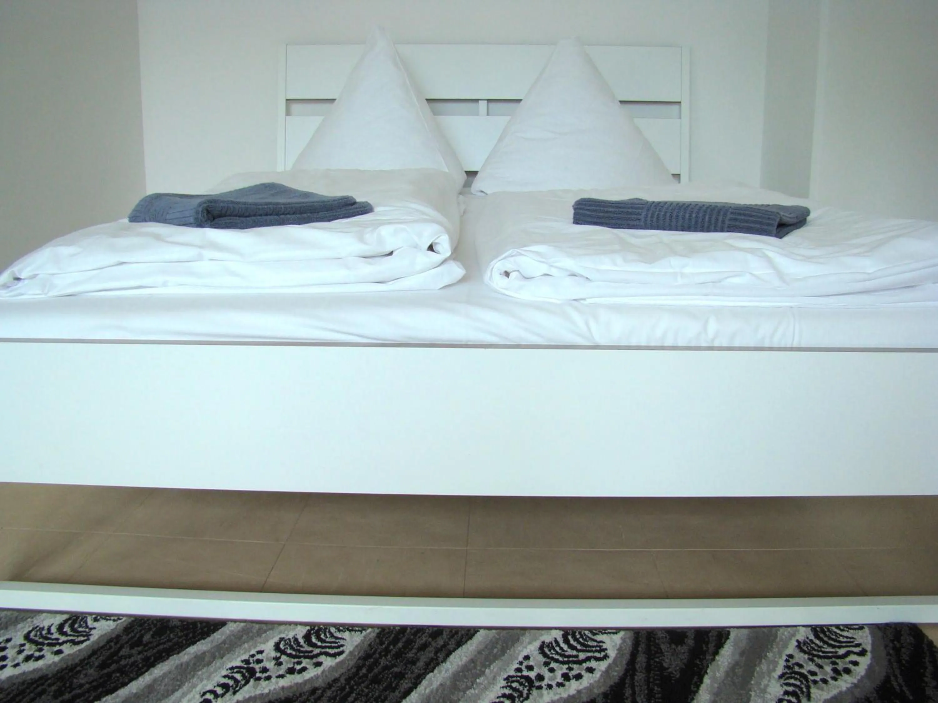 Bedroom, Bed in BNB Potsdamer Platz - Rooms & Apartments