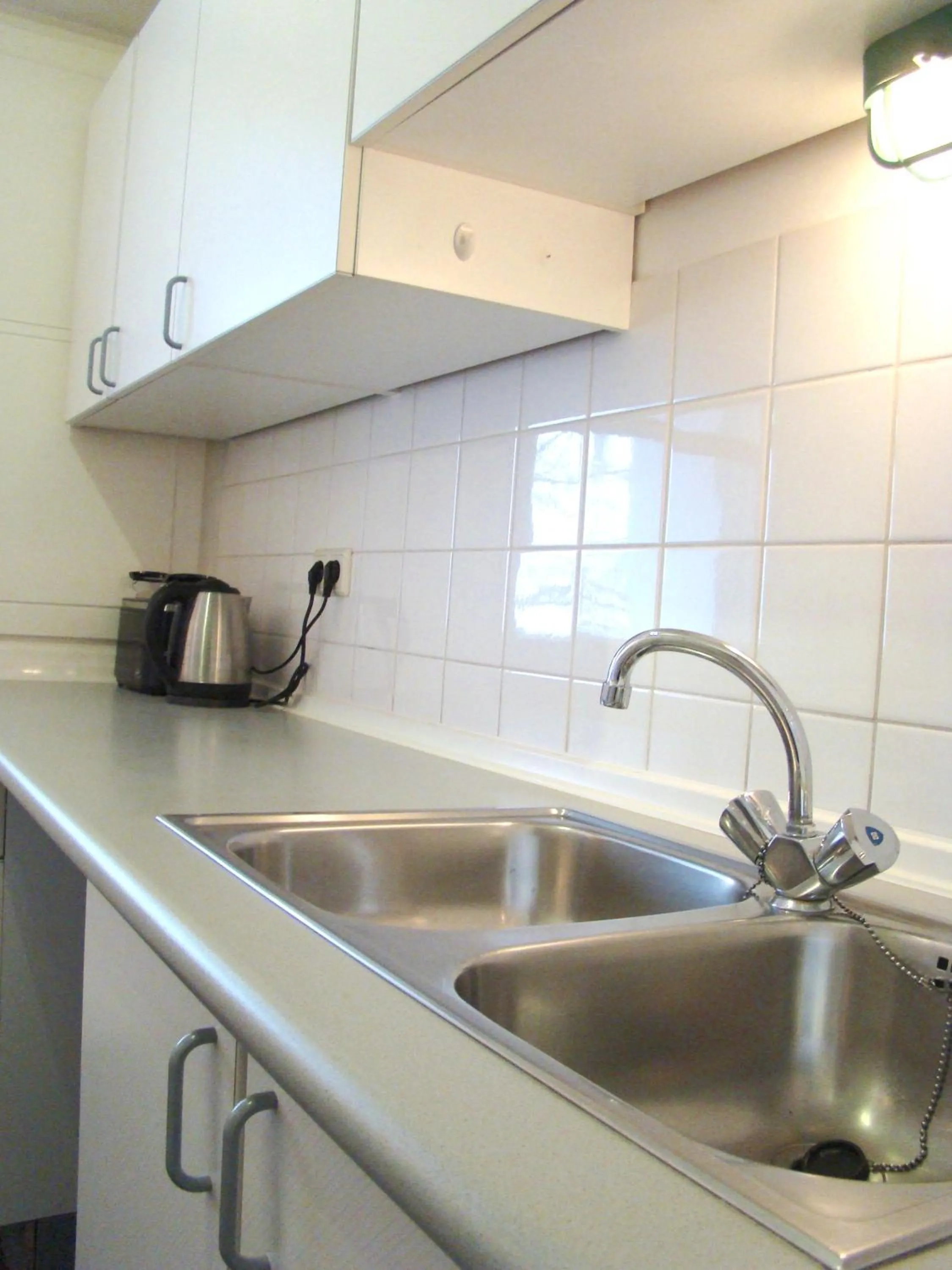 Kitchen or kitchenette in BNB Potsdamer Platz - Rooms & Apartments