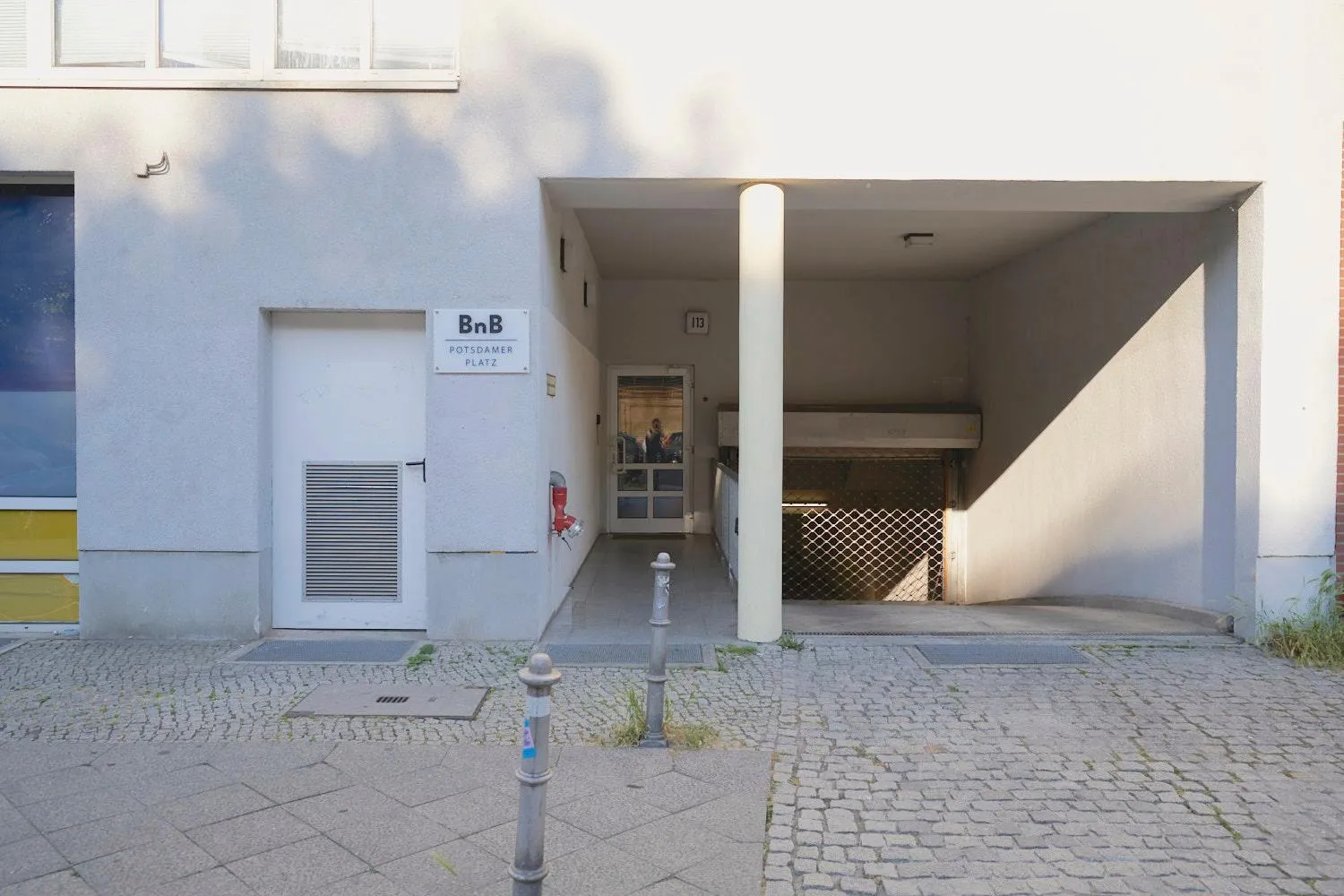 Property building in BNB Potsdamer Platz - Rooms & Apartments