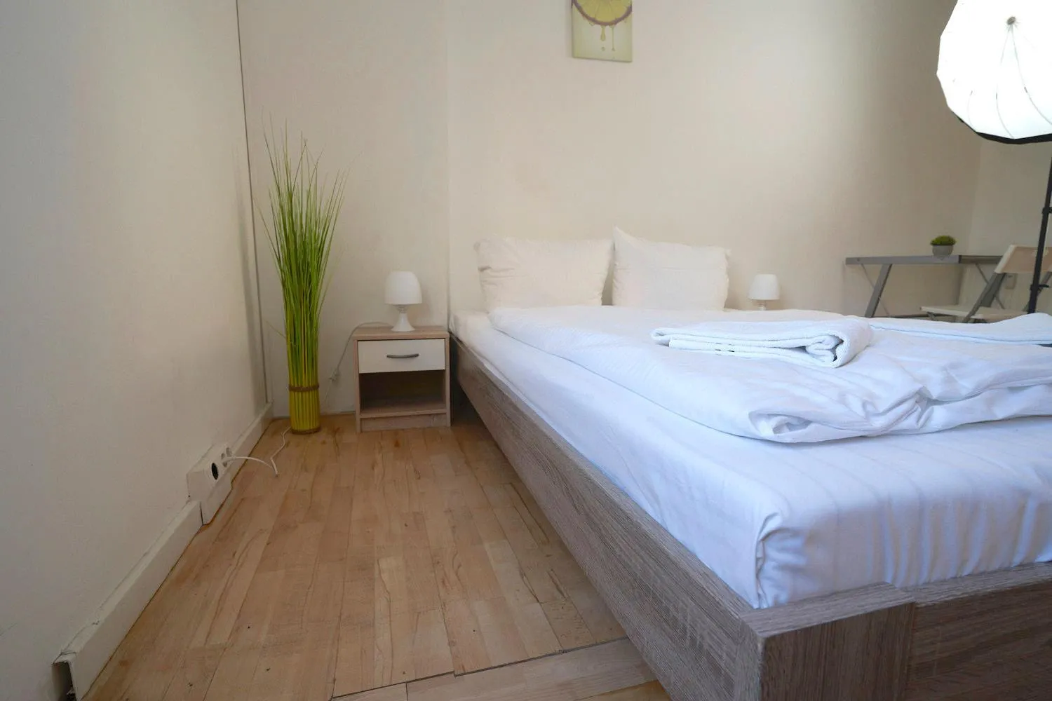 Bedroom, Bed in BNB Potsdamer Platz - Rooms & Apartments