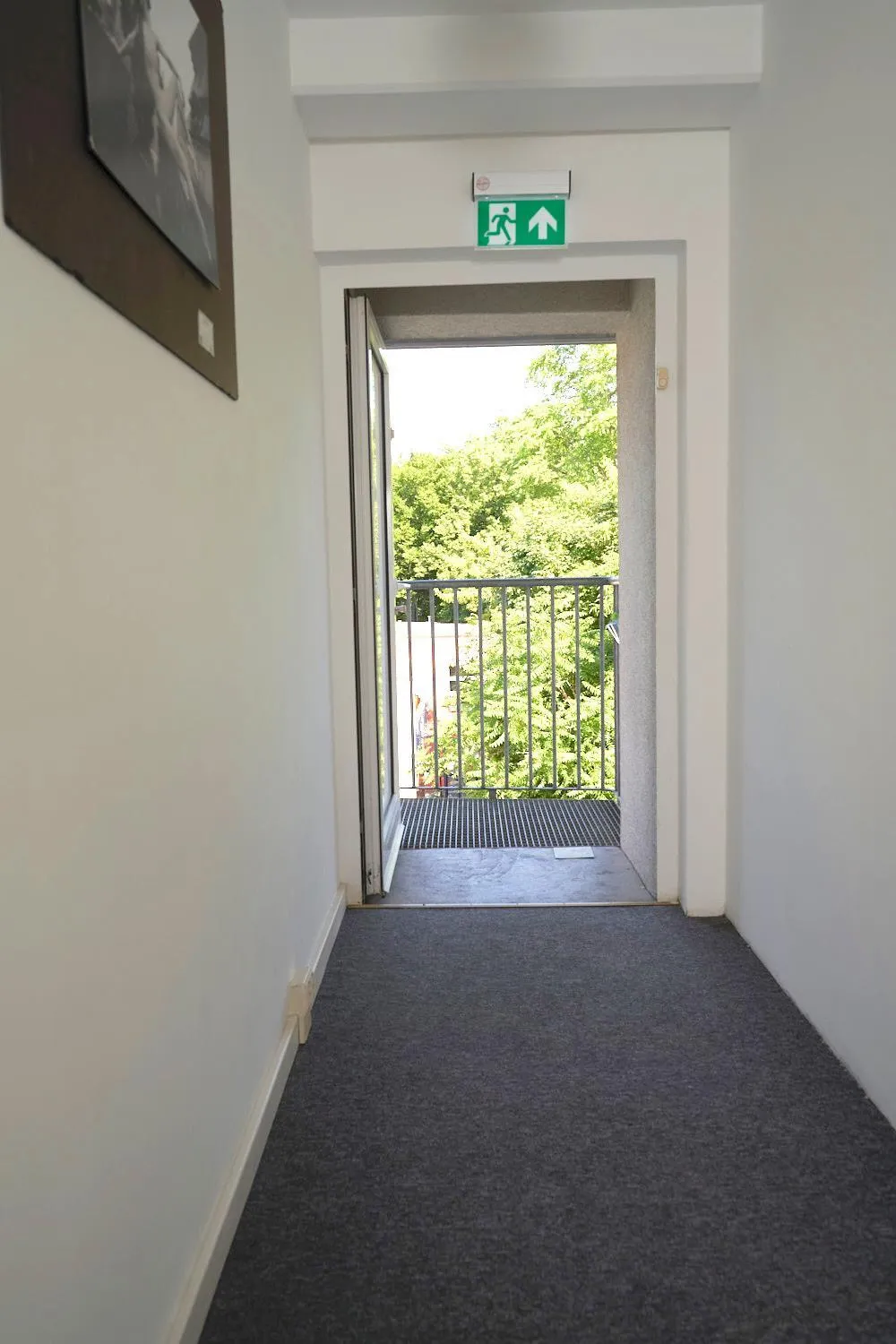 Communal lounge/ TV room in BNB Potsdamer Platz - Rooms & Apartments