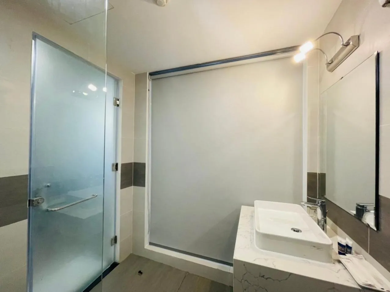 Bathroom in Ky Hoa Hotel Ho Chi Minh