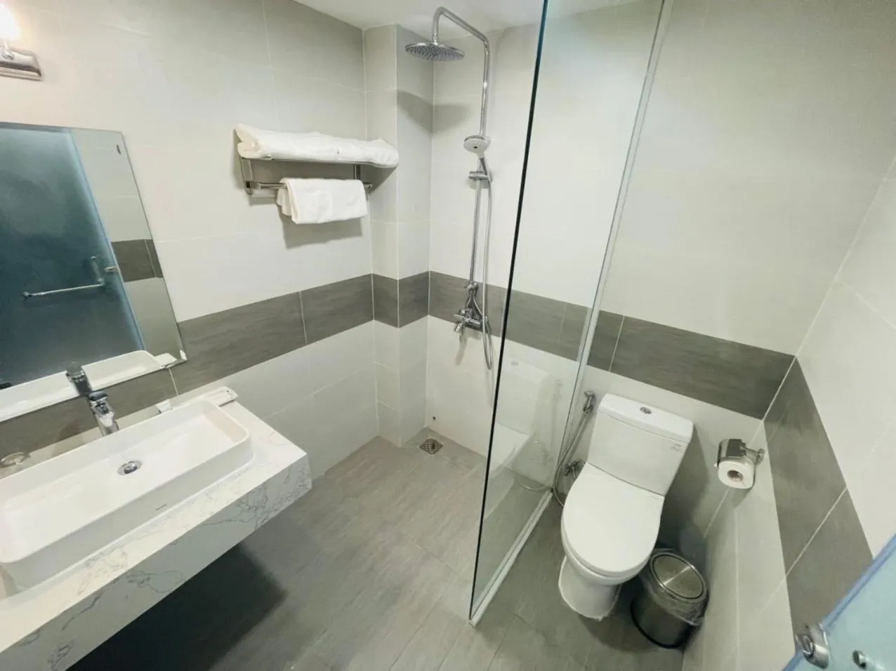 Bathroom in Ky Hoa Hotel Ho Chi Minh