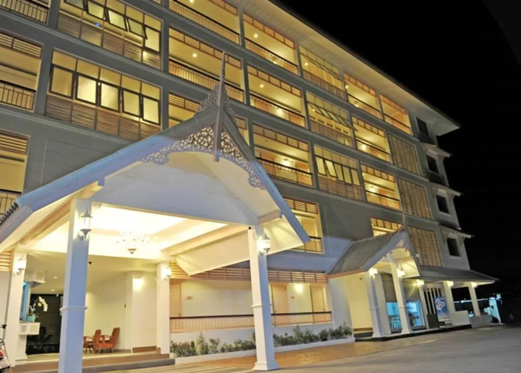 Facade/entrance in Puri Piman