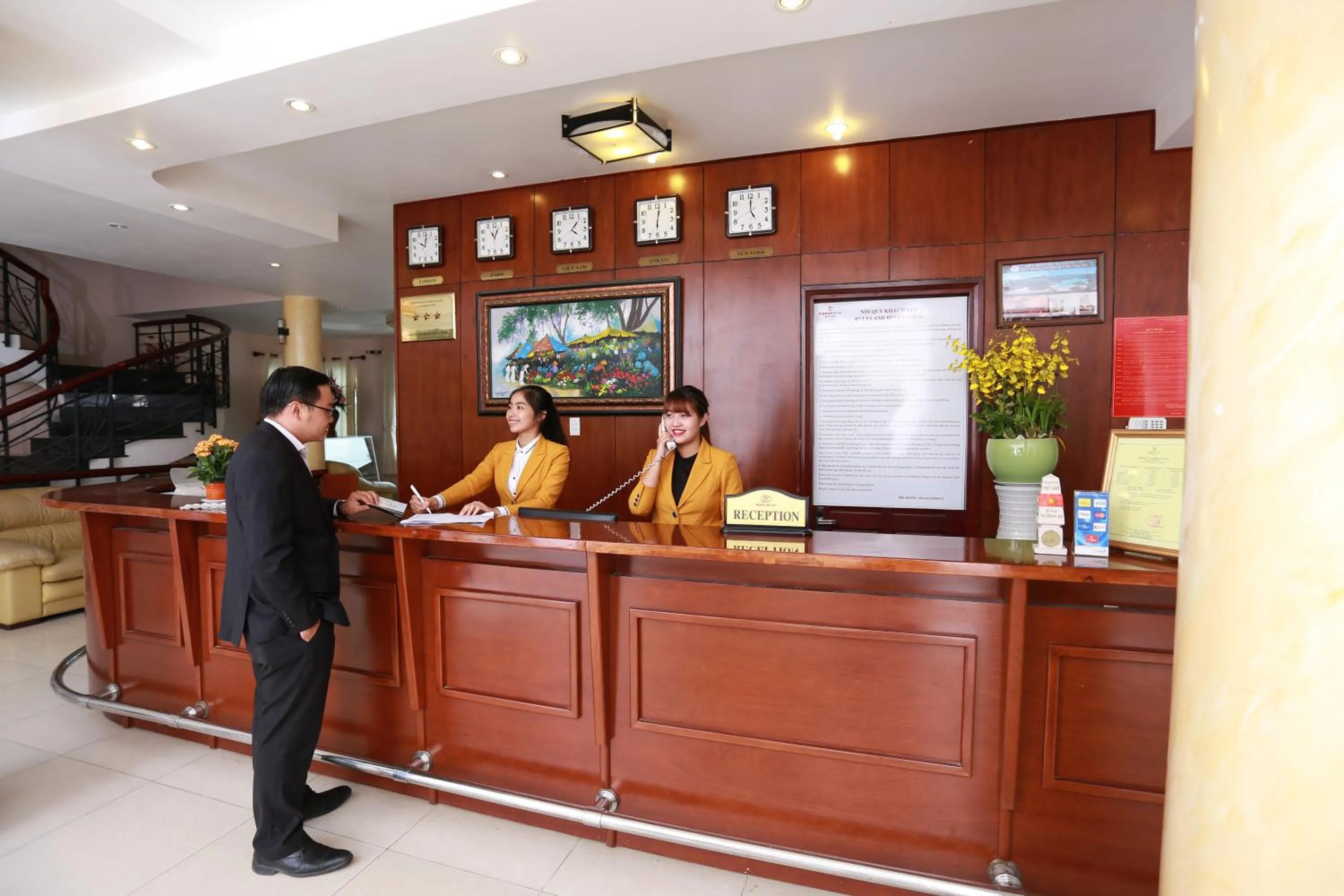 Staff in Ky Hoa Hotel Da Lat