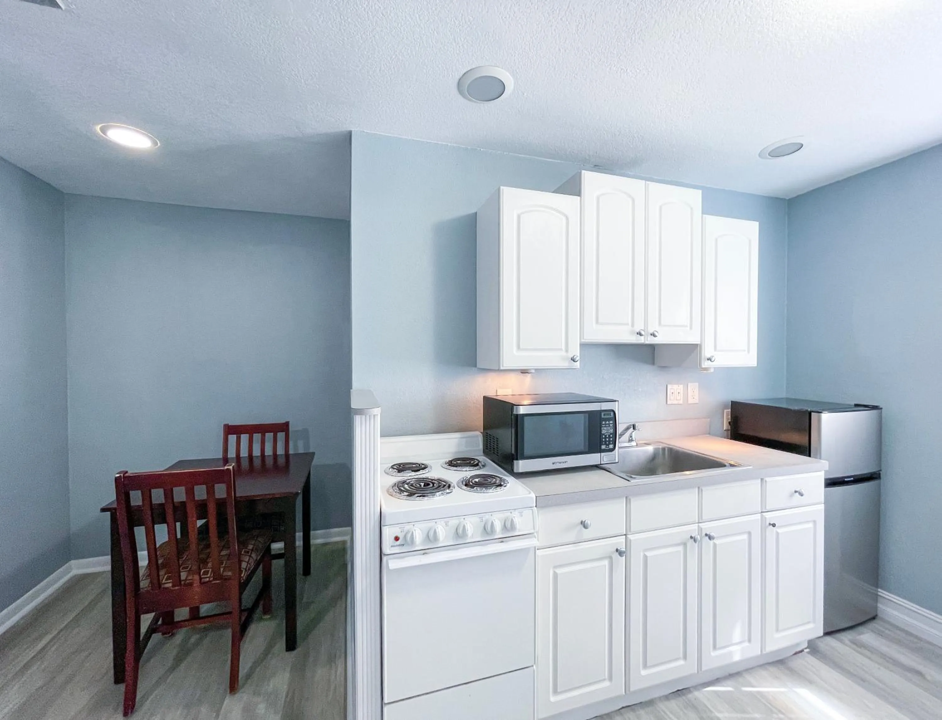 Sunrise Resort Motel South