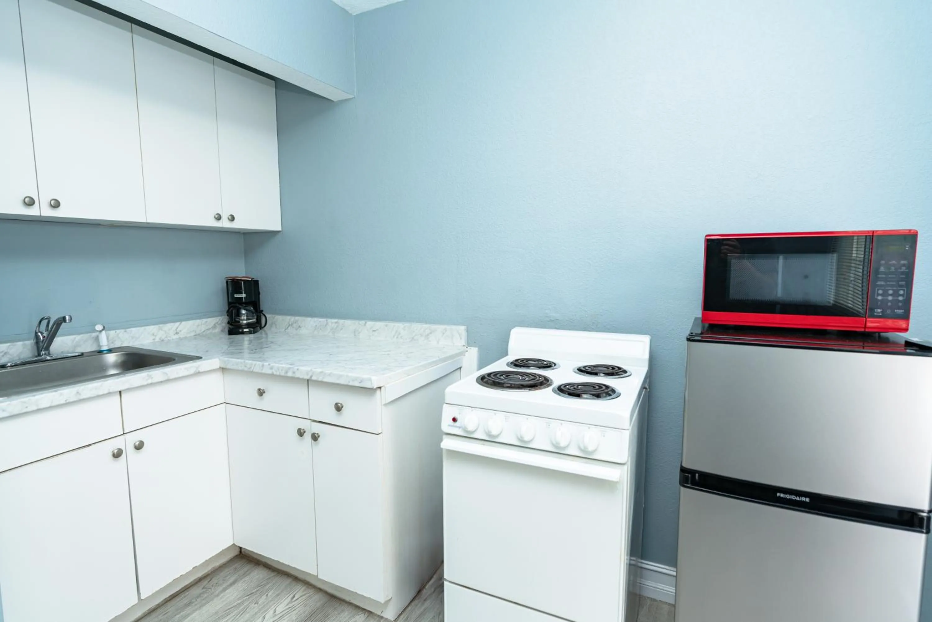 Sunrise Resort Motel South