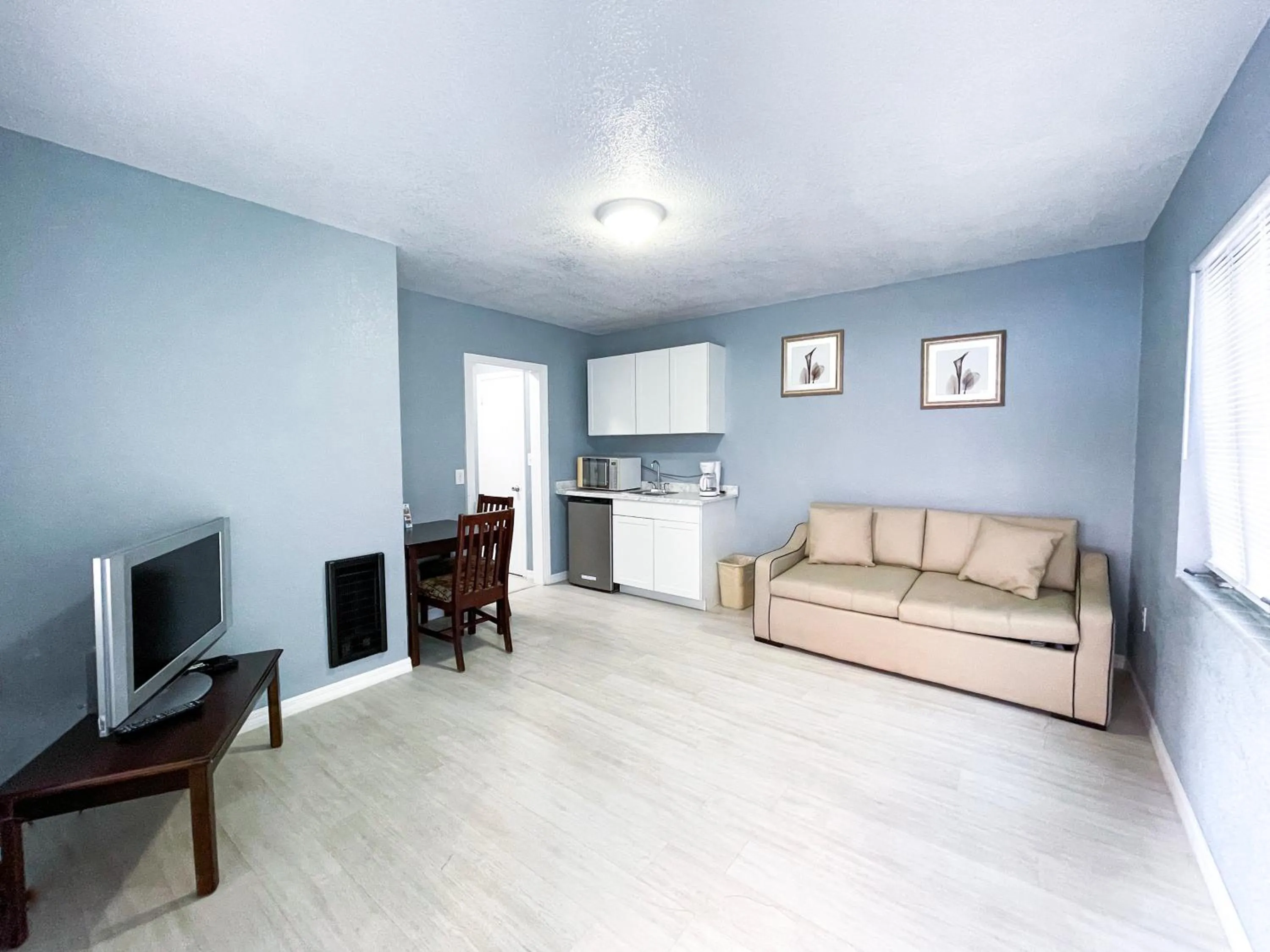 Sunrise Resort Motel South