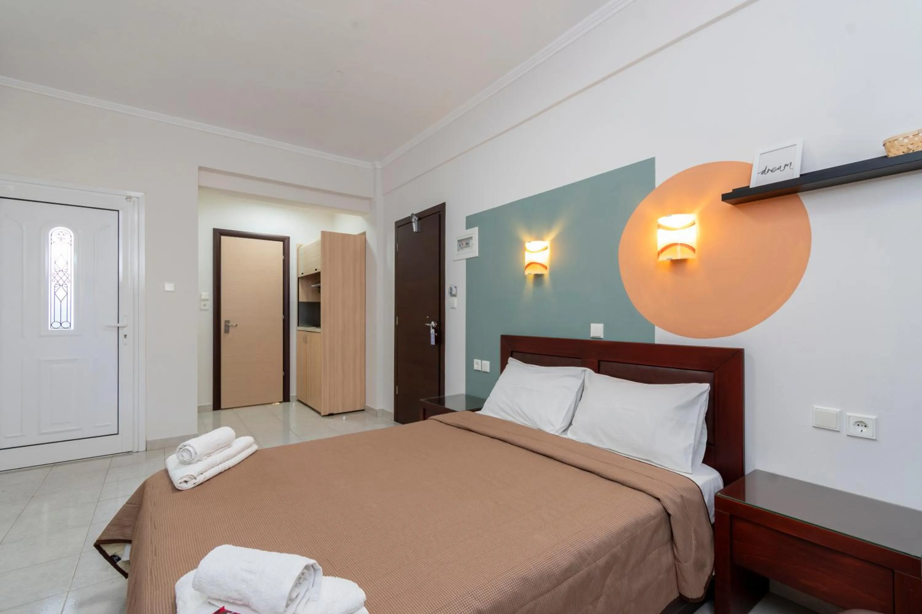 Property building, Bed in Naias