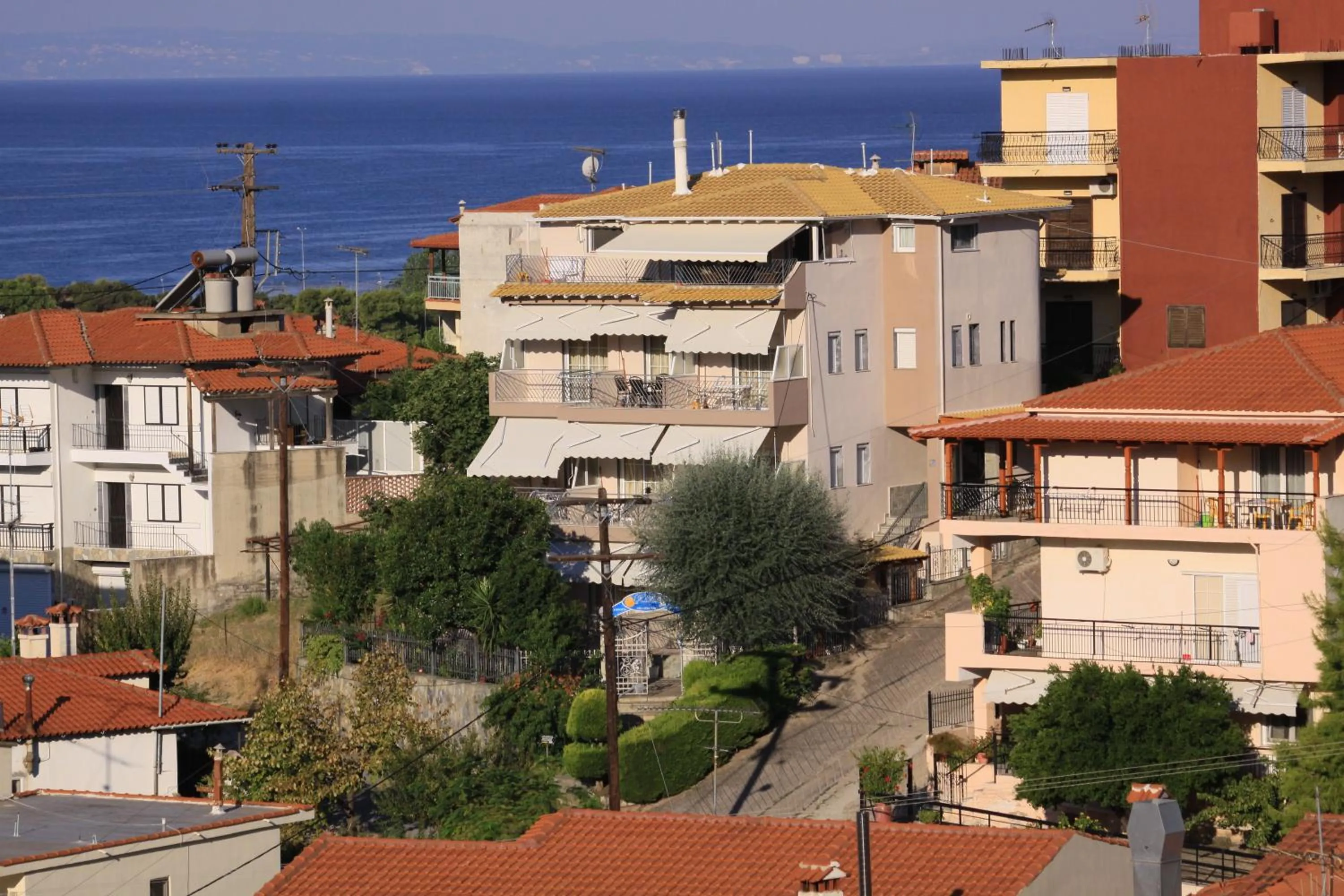 Property building in Naias