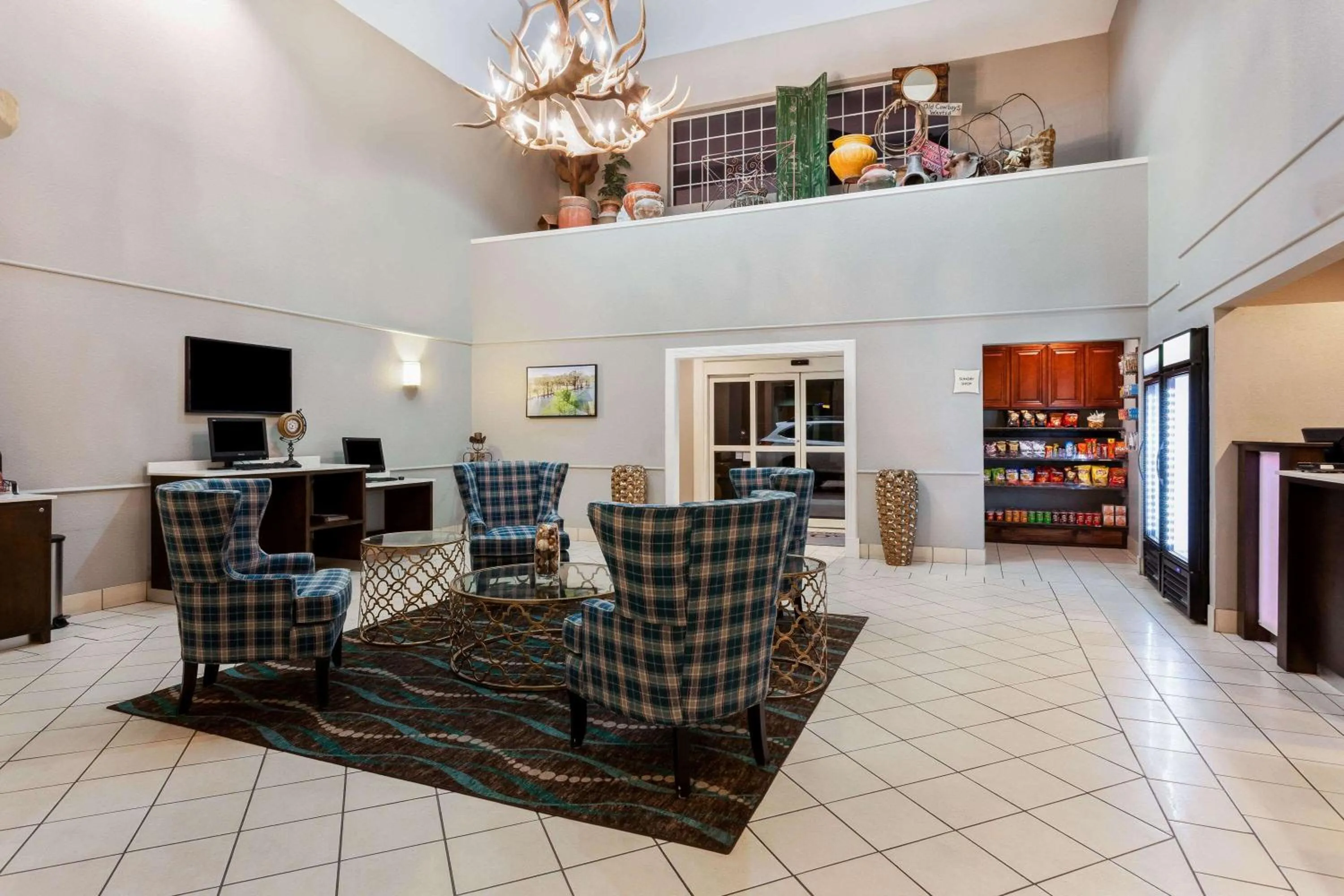 Lobby or reception in La Quinta by Wyndham Kerrville
