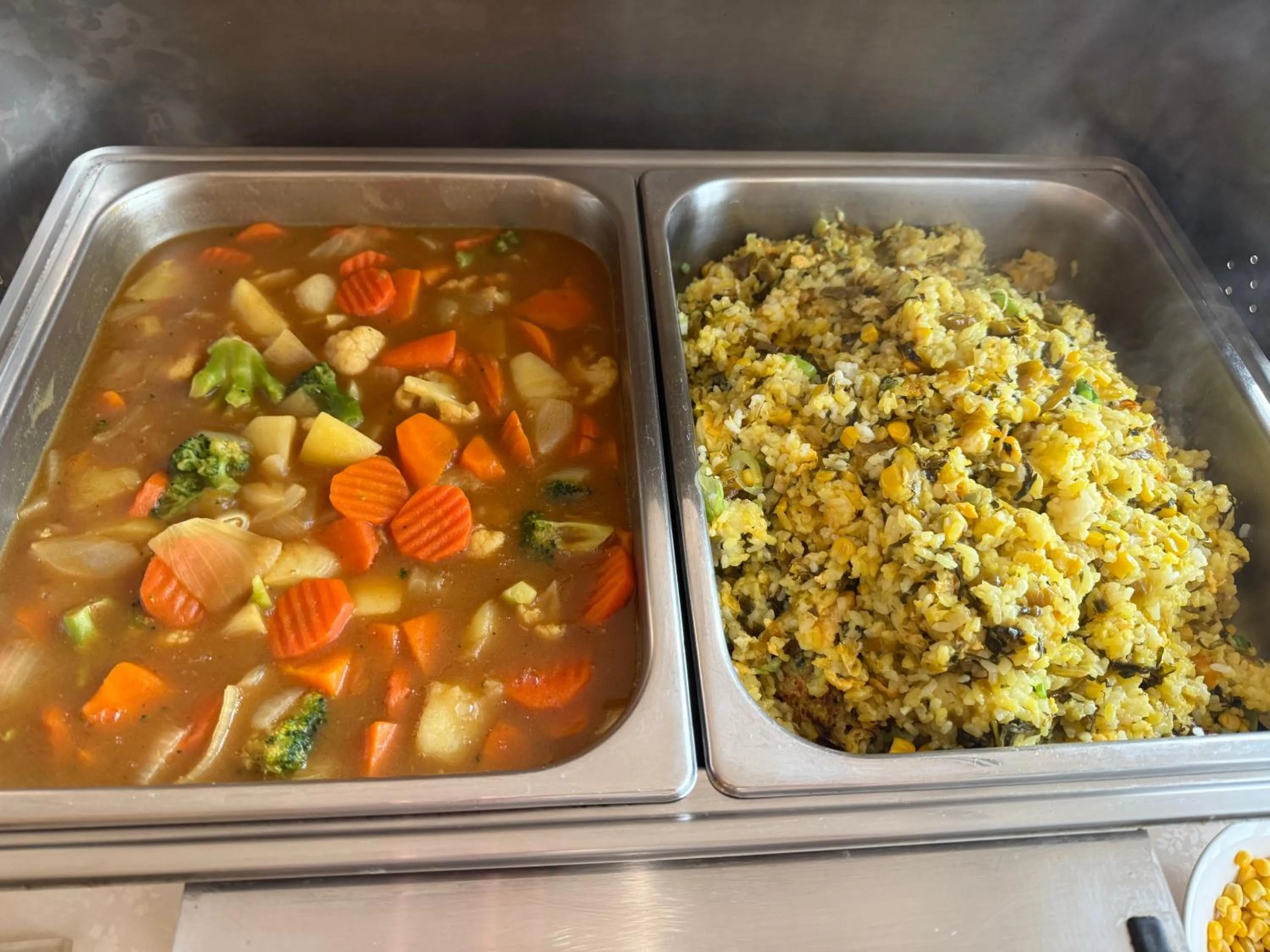 Breakfast in Hotel Comfact