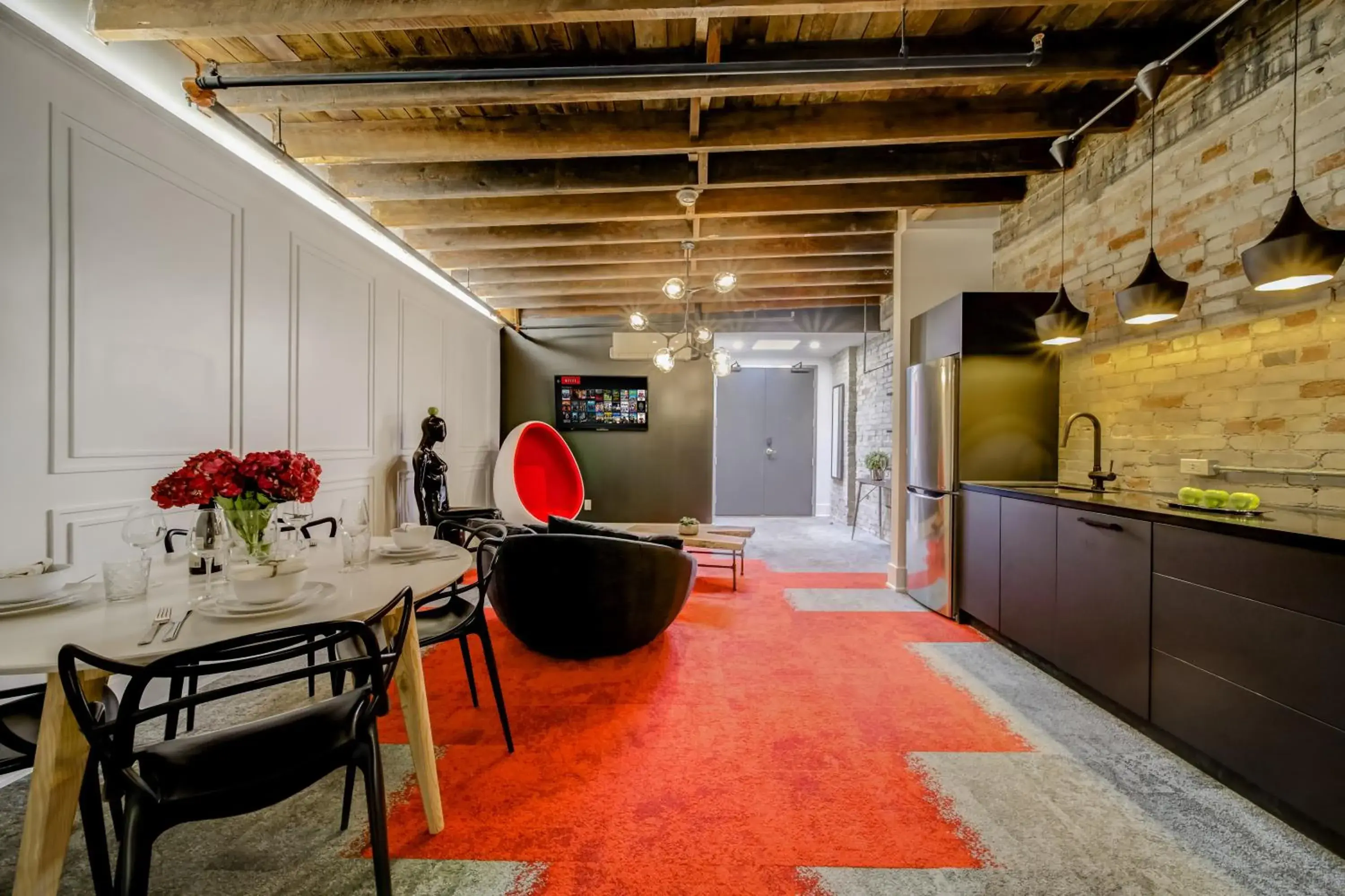 King Suite in The Westlake King Suite in The Westlake