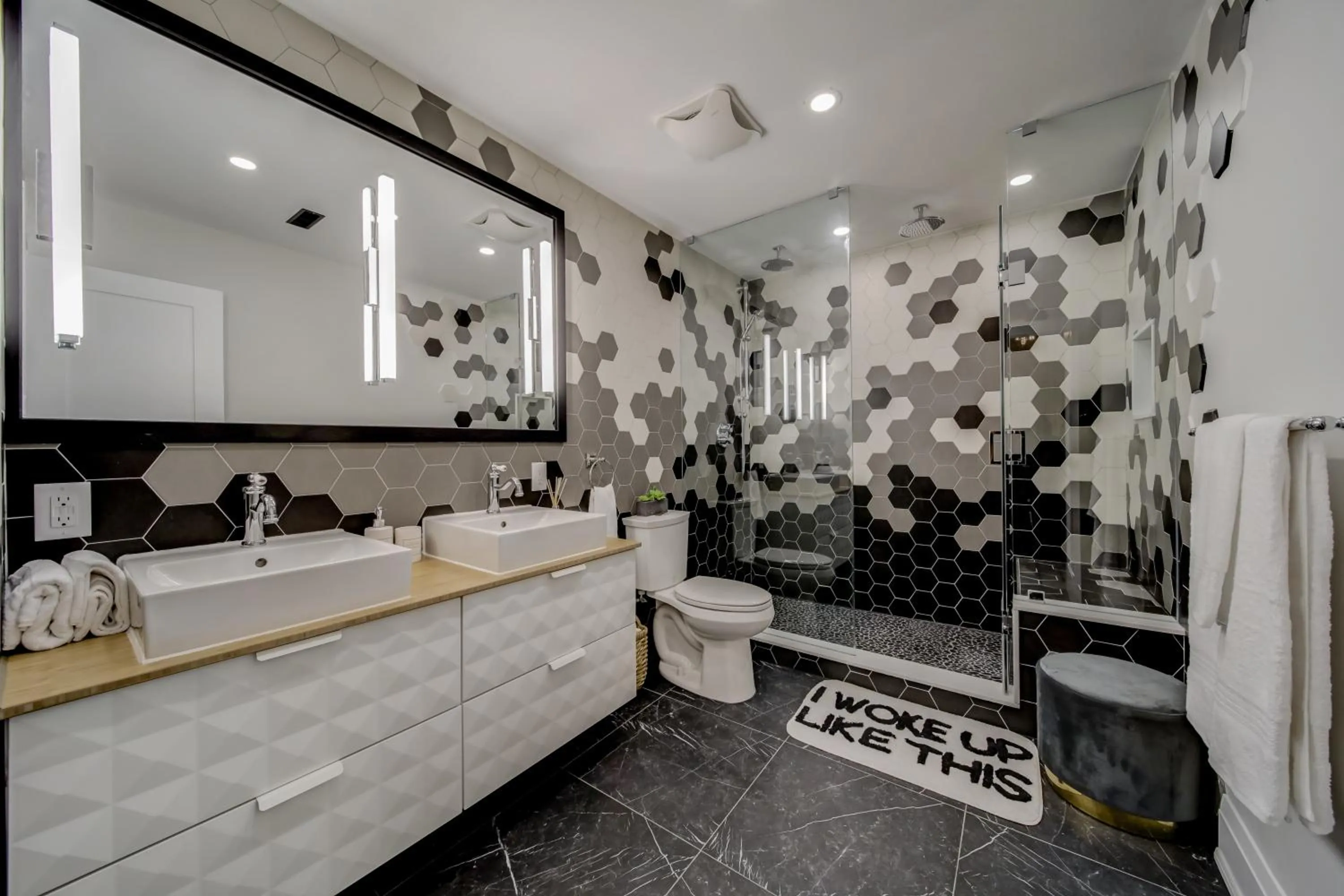 Shower in The Westlake