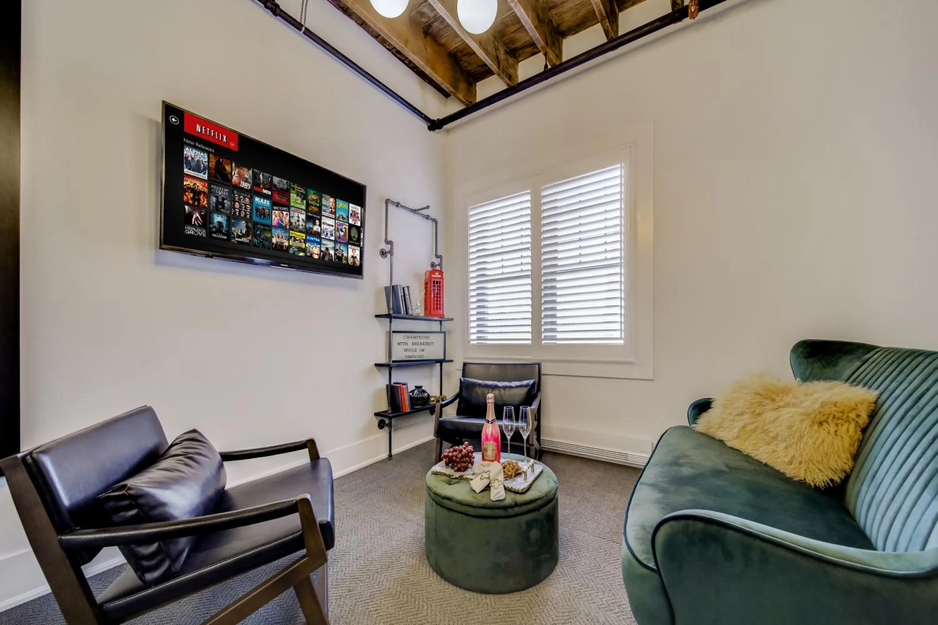 TV and multimedia in The Westlake