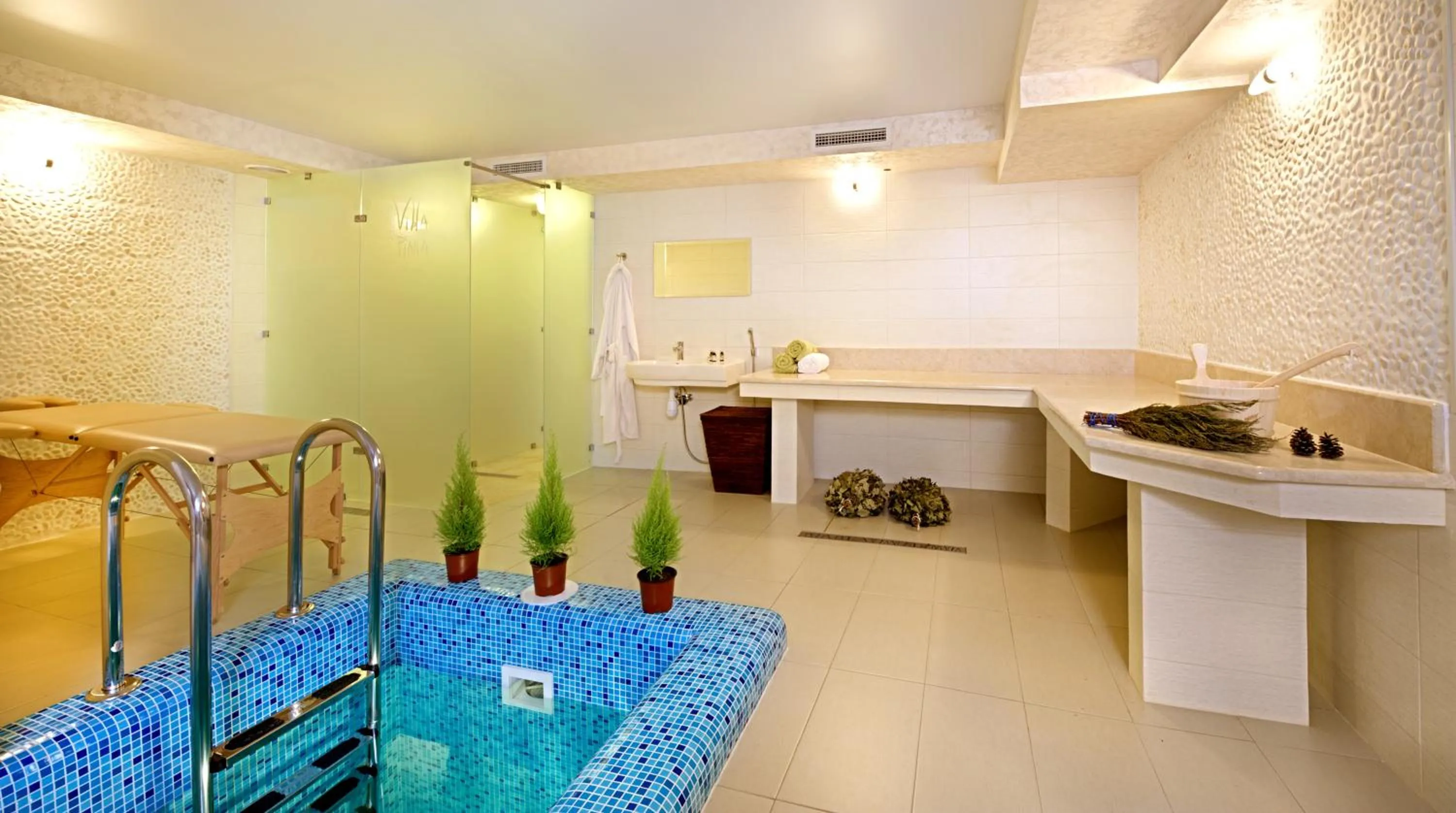 Spa and wellness centre/facilities in Villa Pinia Eco-hotel