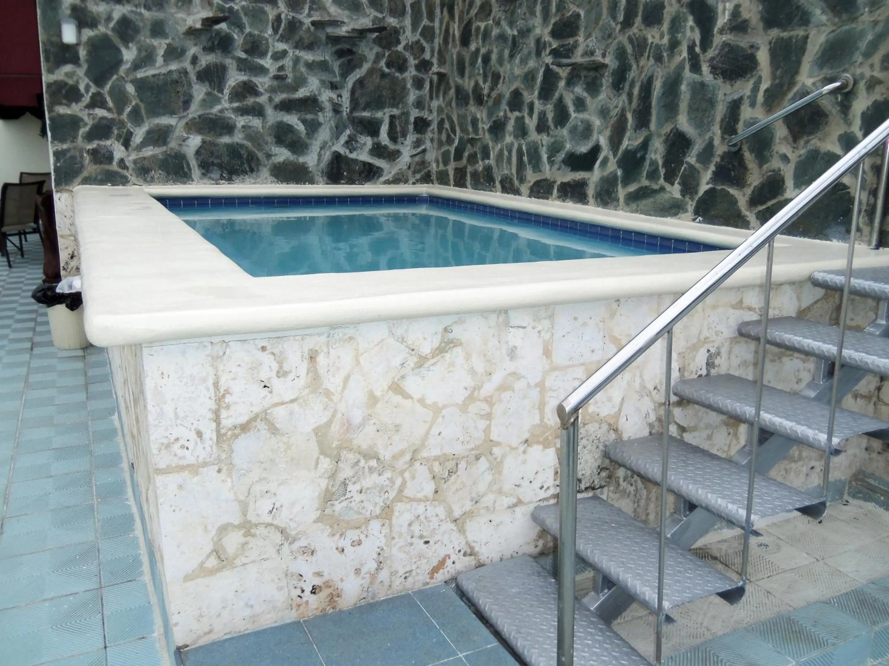 Pool view in Hotel Discovery