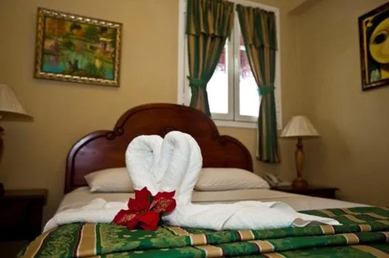 Bed in Hotel Discovery