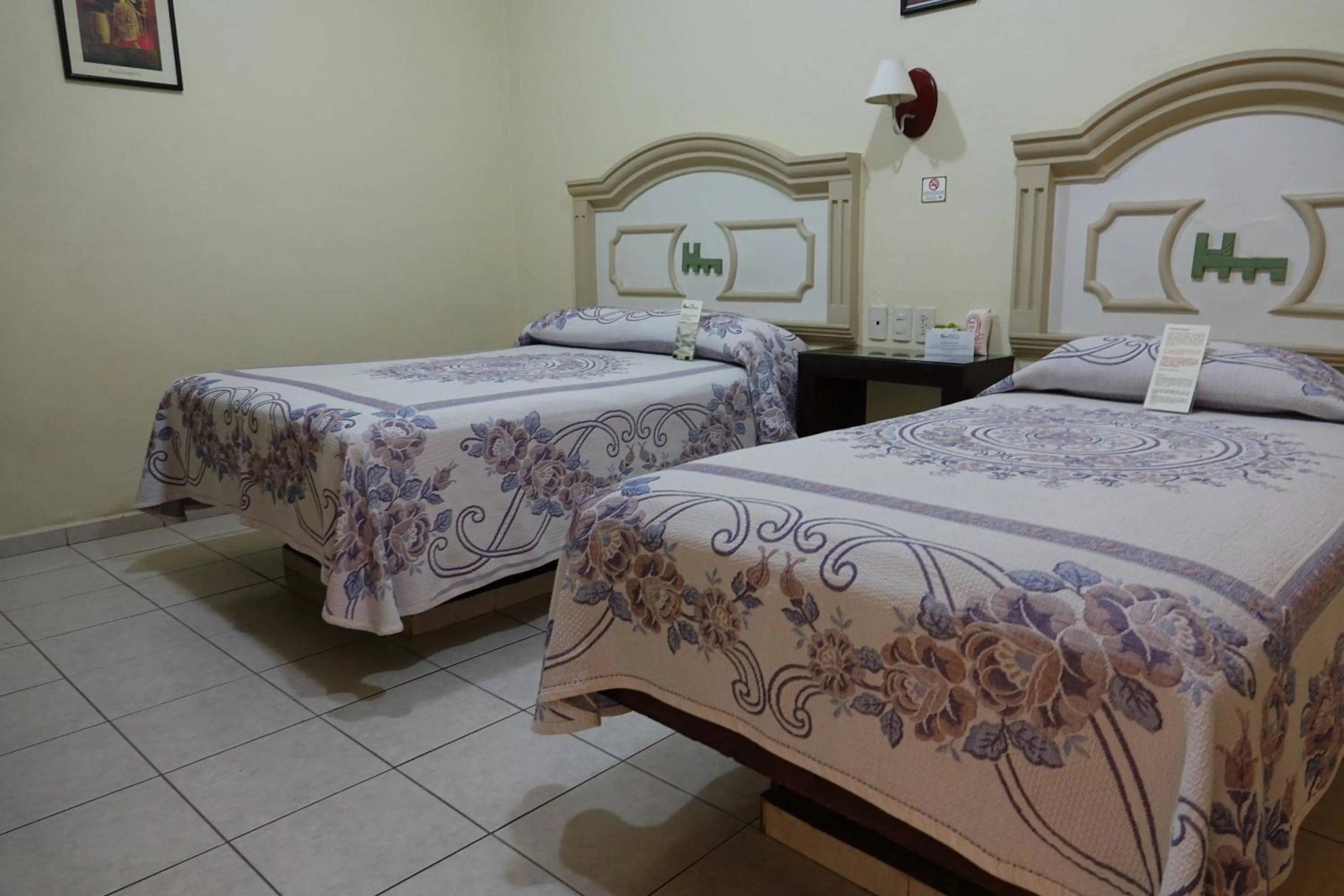 Photo of the whole room, Bed in Hotel La Merced