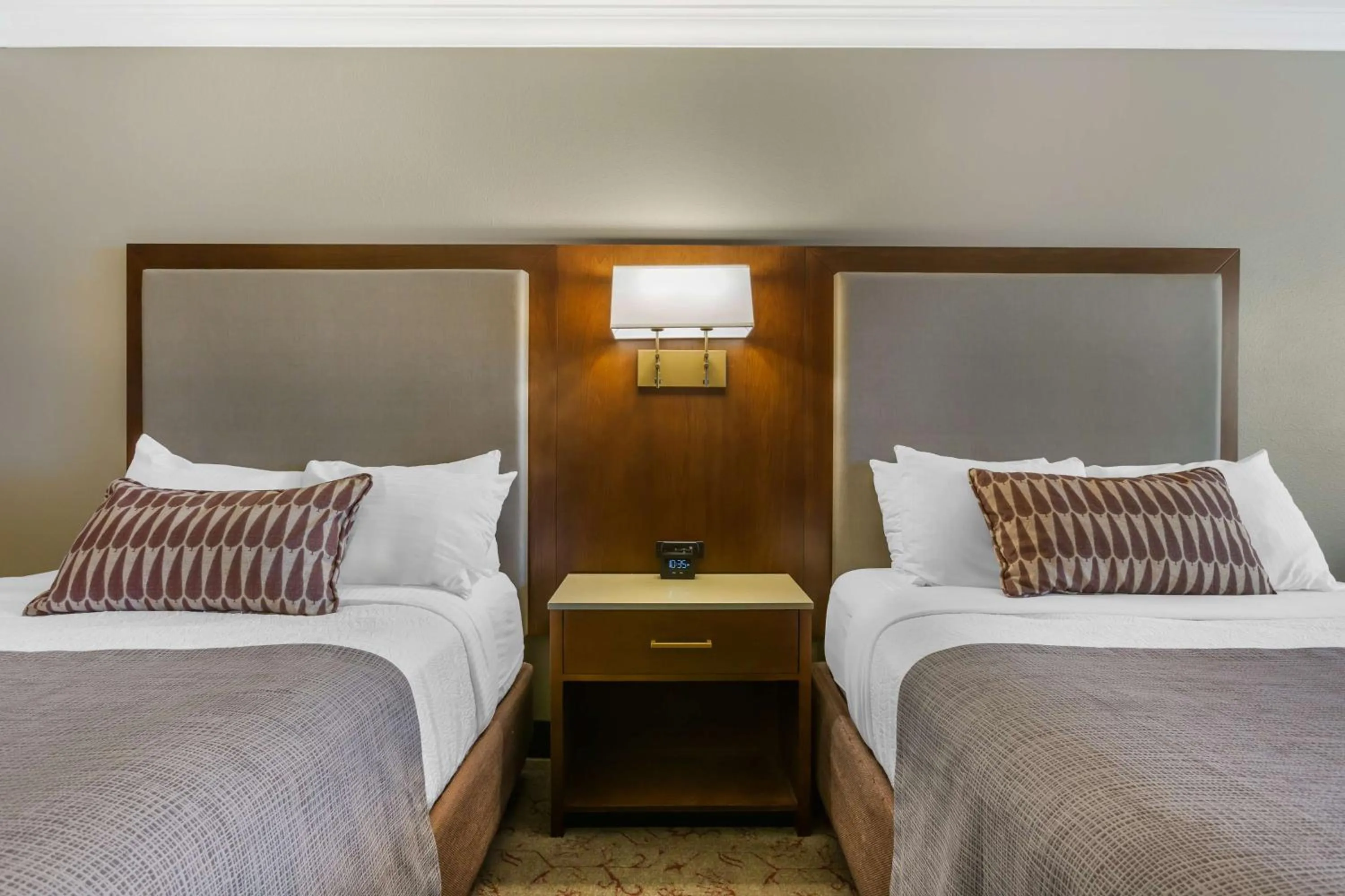 Bedroom, Bed in Best Western Premier Helena Great Northern Hotel